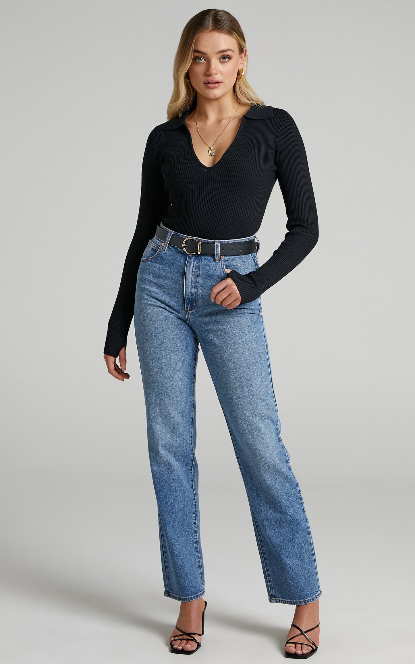 Coco Bodysuit - V Neck Bodysuit in Black
