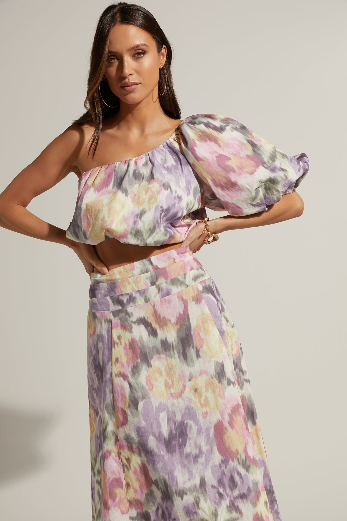 Amalie The Label - Aurelie Linen Look Blend One Shoulder Top and Midi Skirt Two Piece Set in Montreuil Print