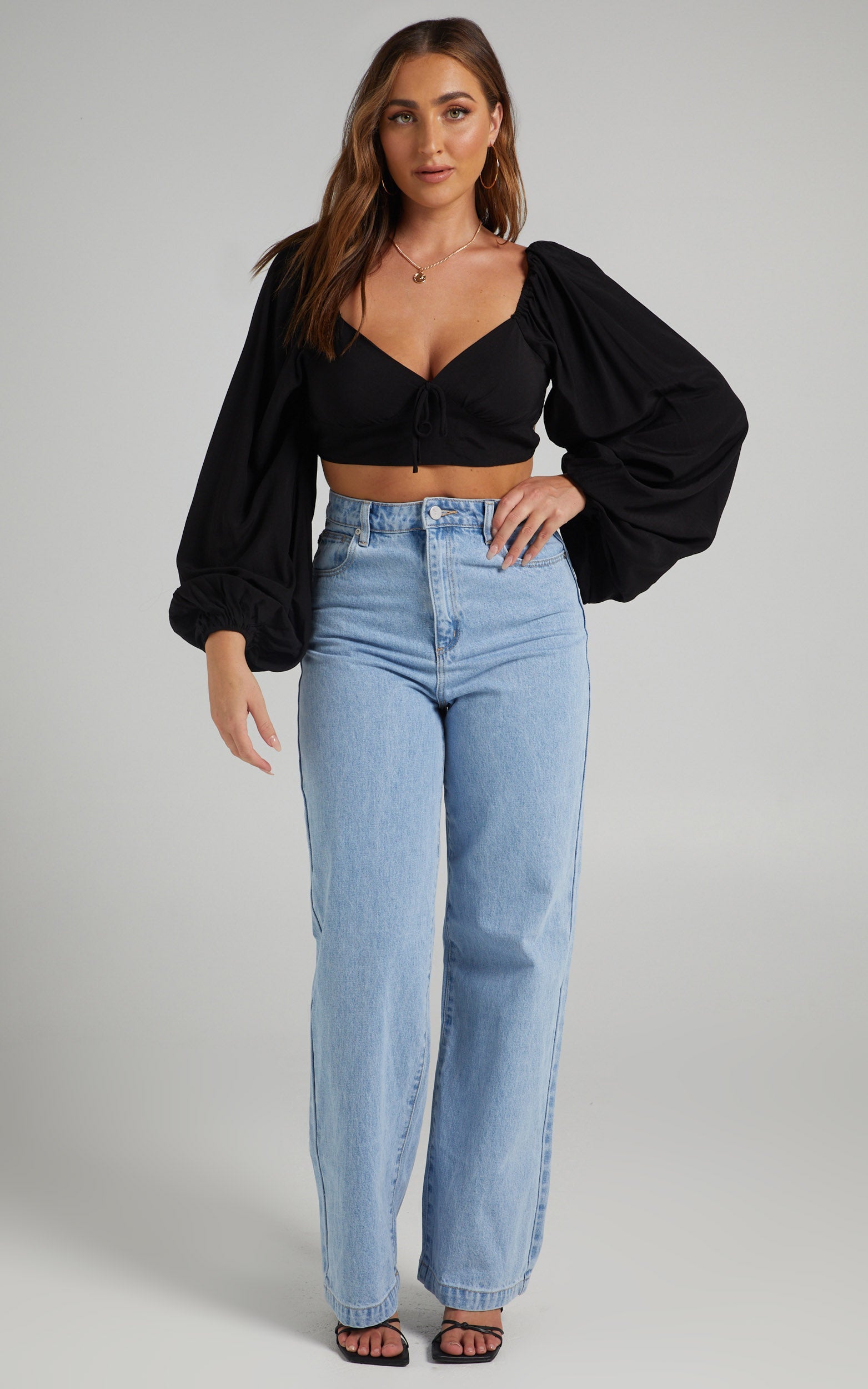Shantal Balloon Sleeve Open Back Crop Top in Black
