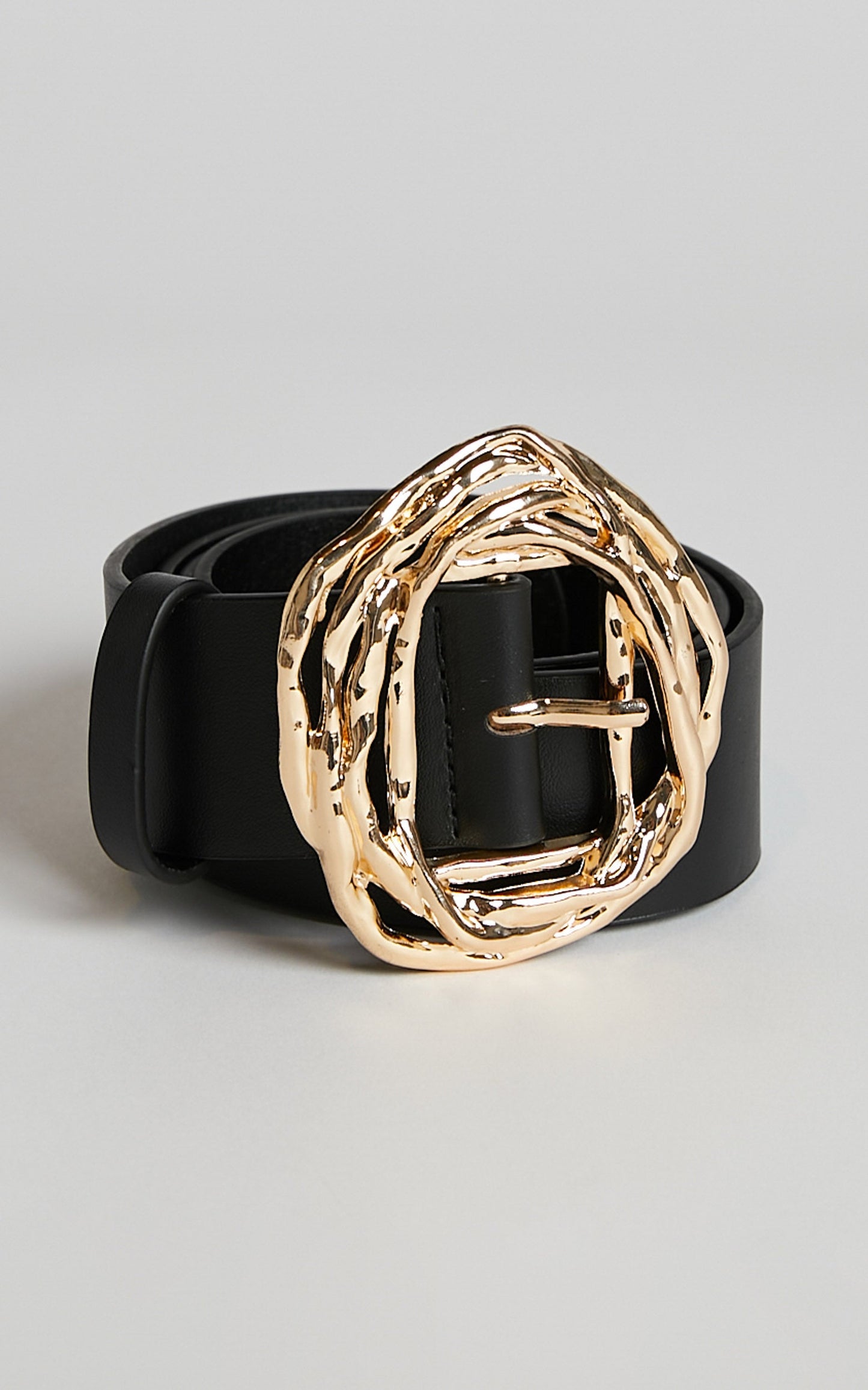 Rovilyn Gold Buckle Belt in Black