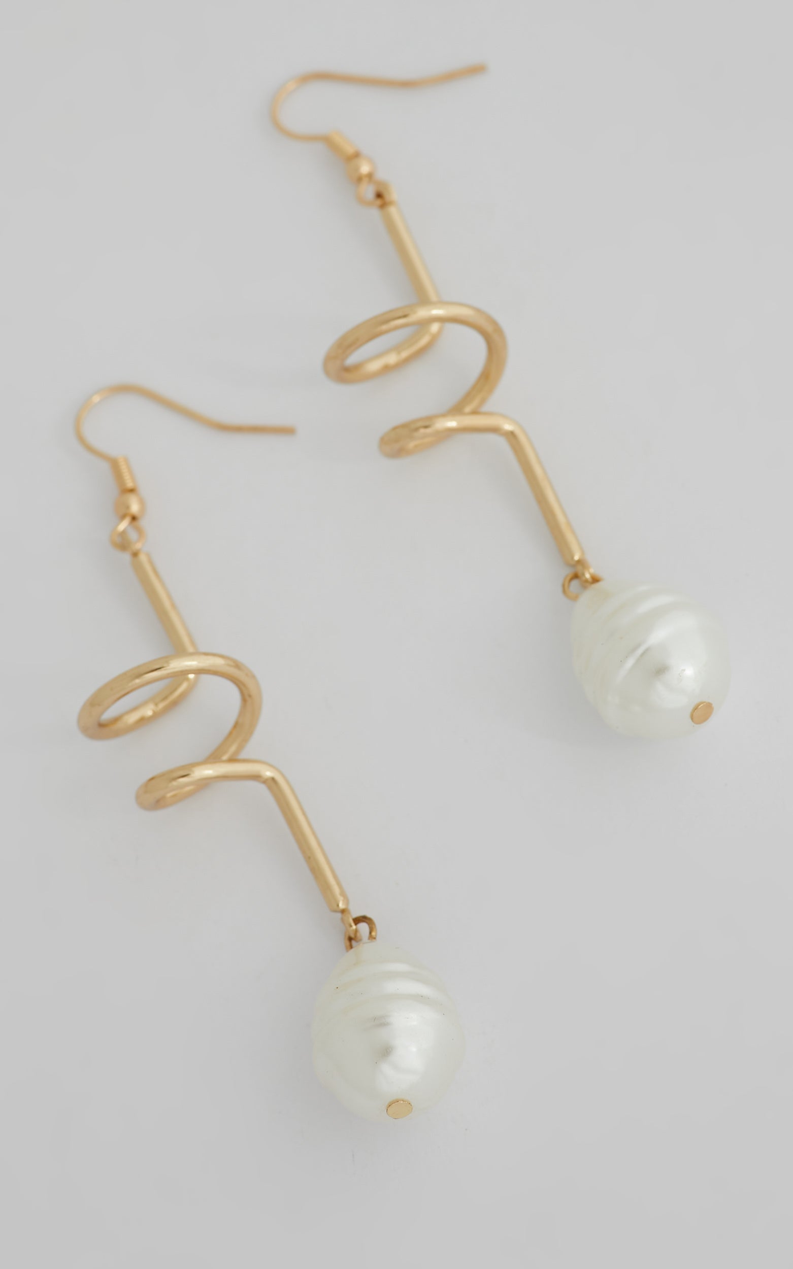 Crisha Twisted Pearl Drop Earrings in Gold
