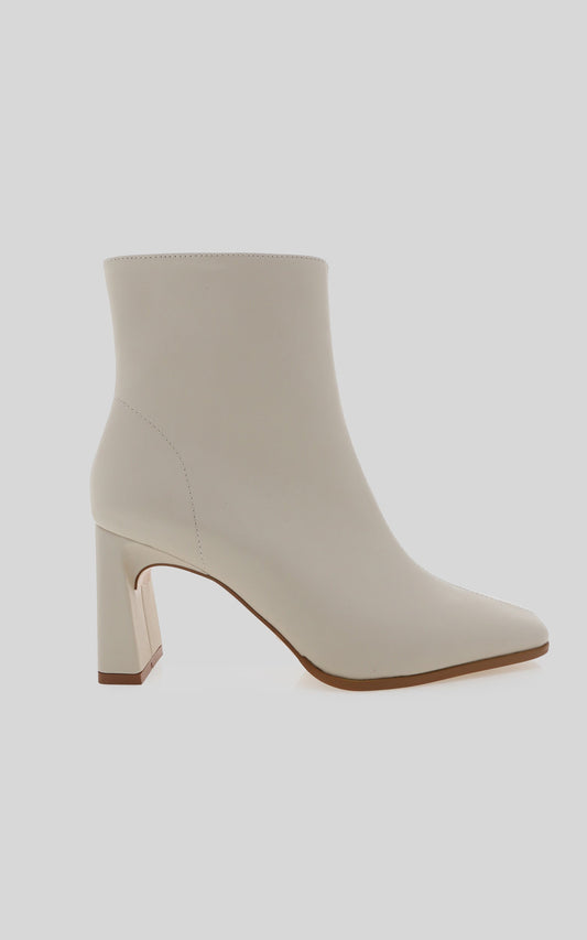 Billini - Danika Boots in Bone