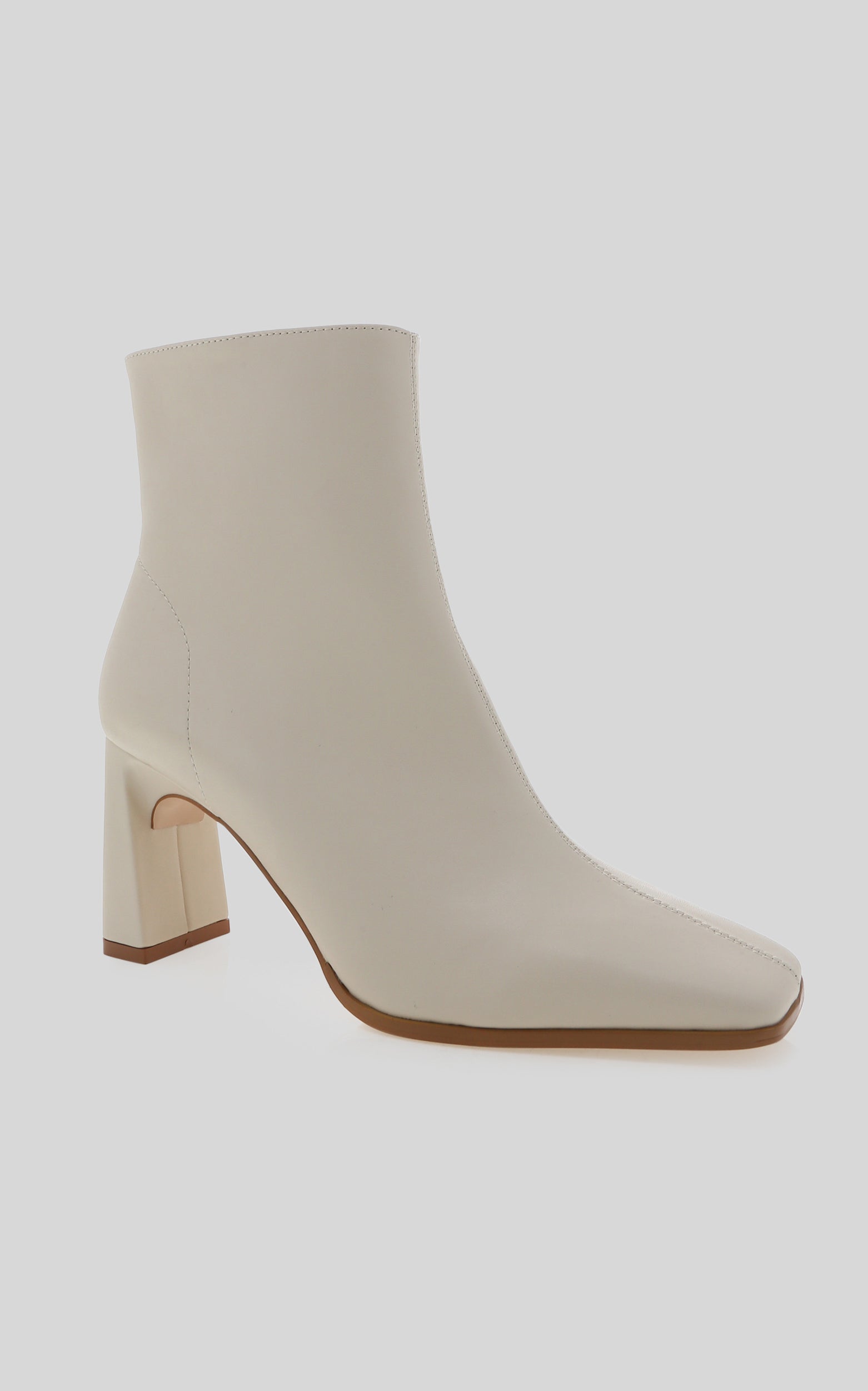 Billini - Danika Boots in Bone