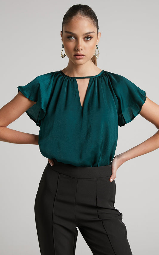 Demmi Top - Key Hole Flutter Sleeve Top in Emerald