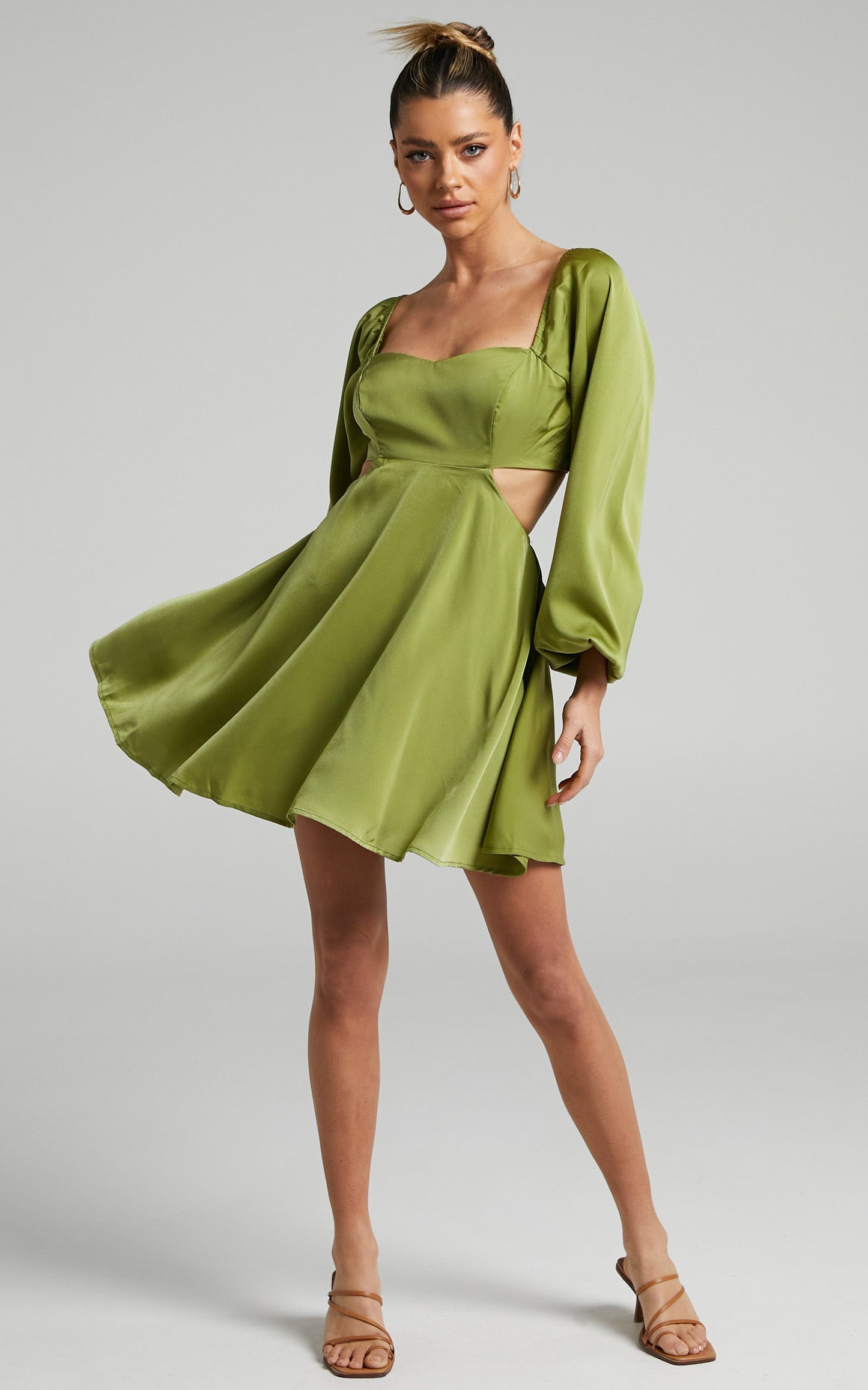 Dolci Mini Dress - Cut Out Long Sleeve Dress in Green