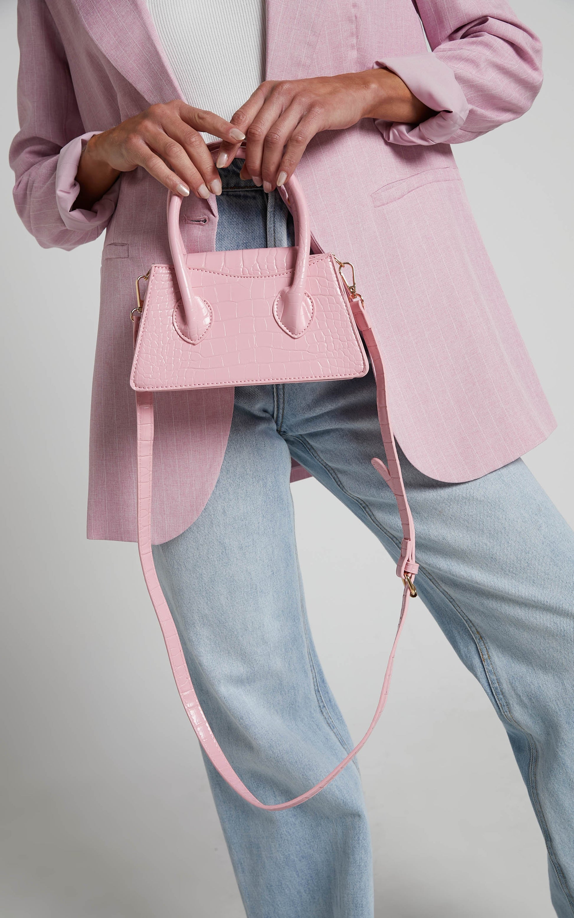 Daphne Mini Crossbody Bag in Pink