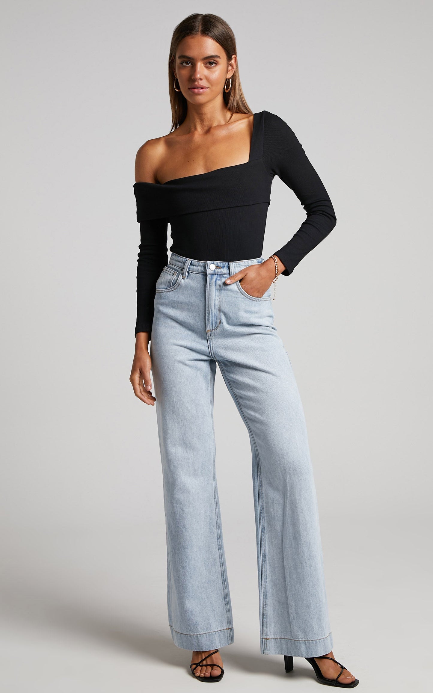 Darius Bodysuit - One Shoulder Long Sleeve Bodysuit in Black