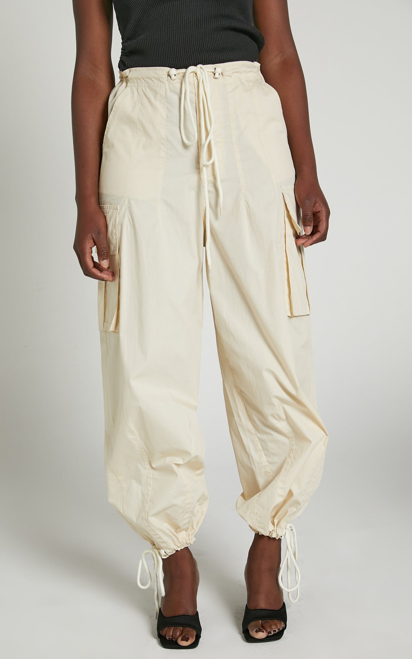 Dean Pants - Drawstring Cargo Pants in Neutral
