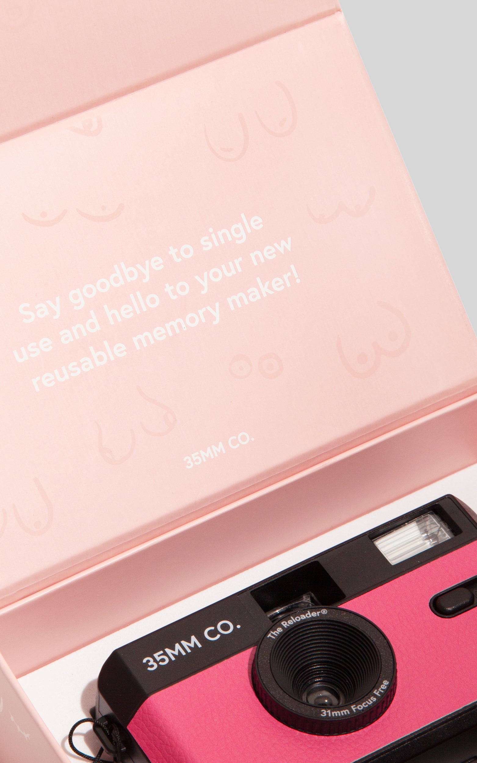 35mm Co - The Reloader Reusable Film Camera NBCF in Pink