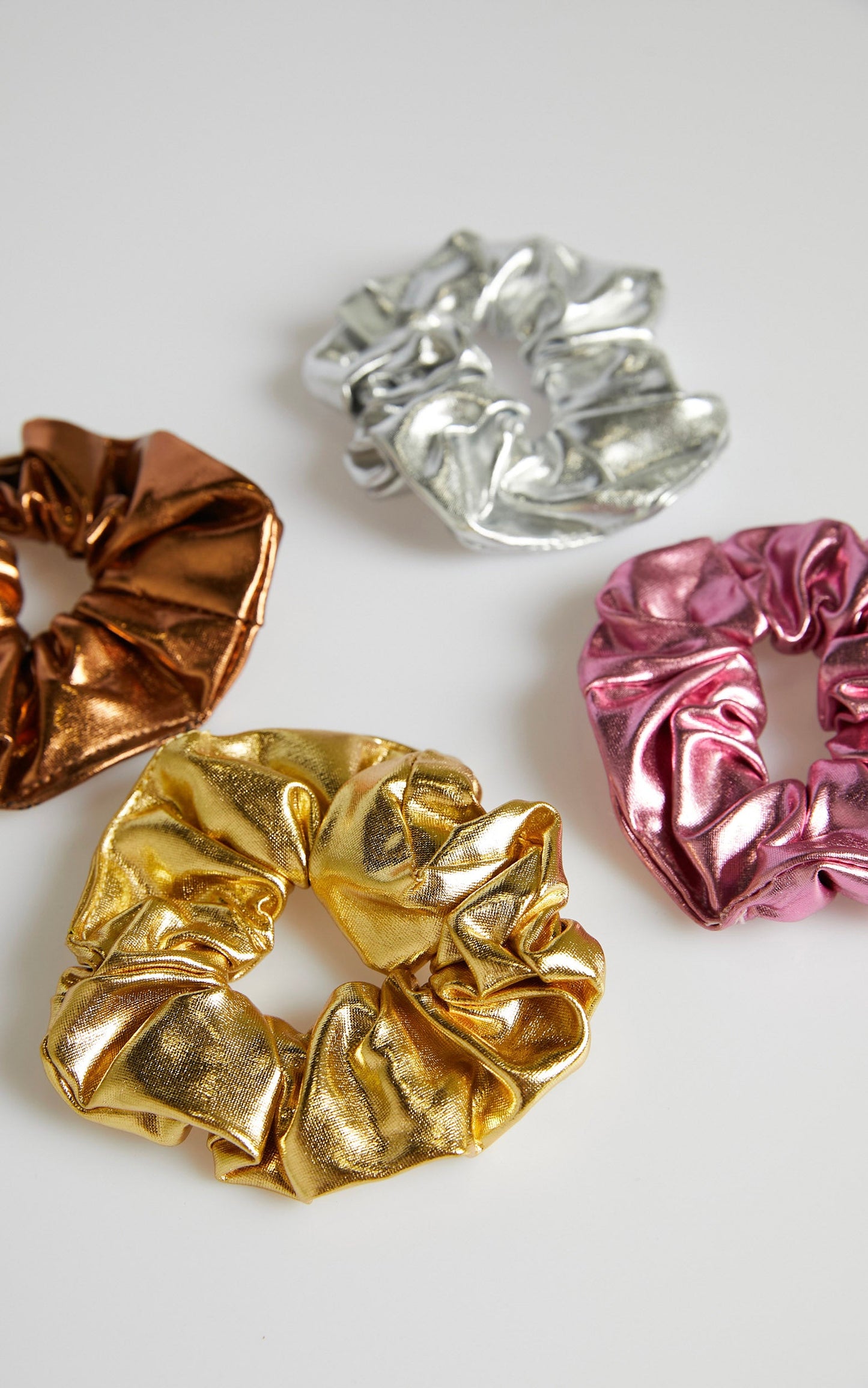 Delanie Scrunchies - Pack of 4 in Multi