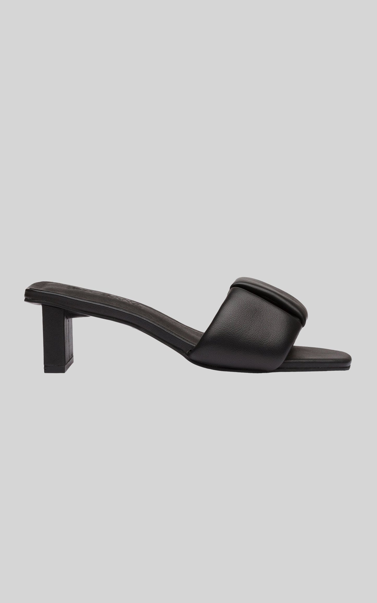 Sol Sana - Desiree Mule in Black
