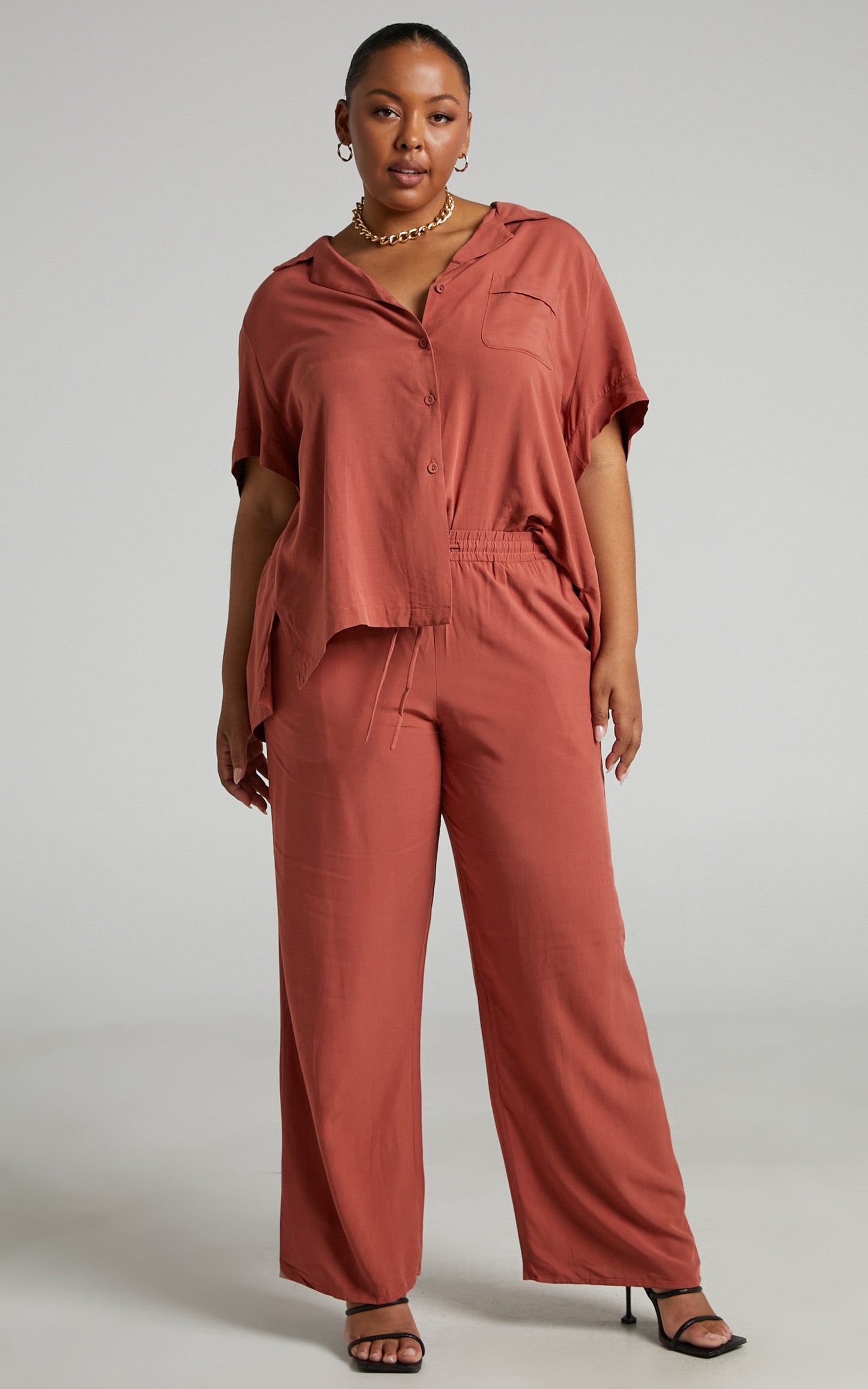 Devina High Waisted Straight Leg Pants in Clay