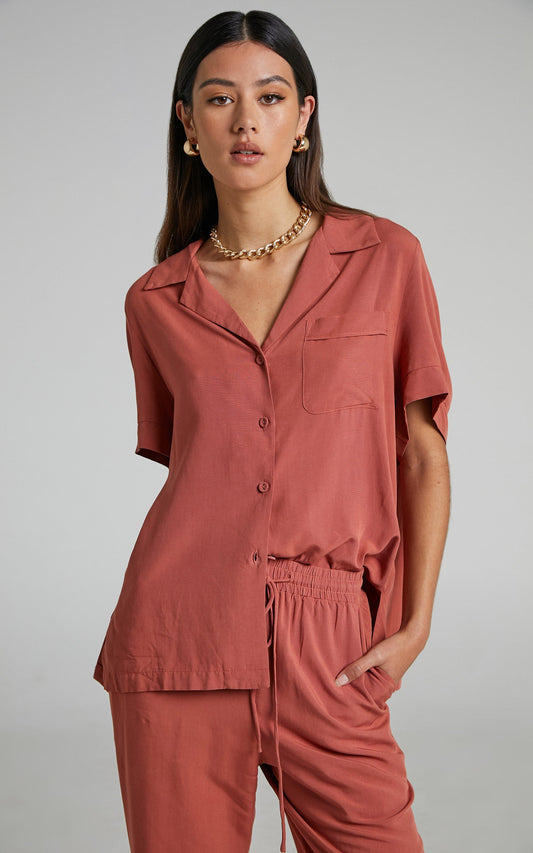 Devina Short Sleeve Shirt in Clay