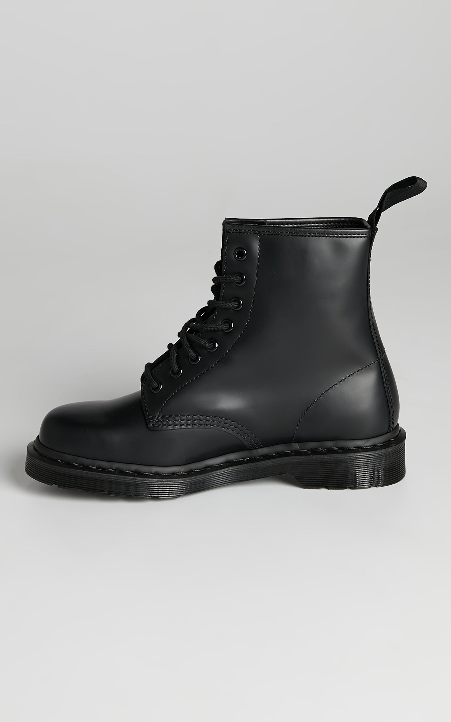 Dr. Martens - 1460 Mono 8 Eye Boot in Black Smooth