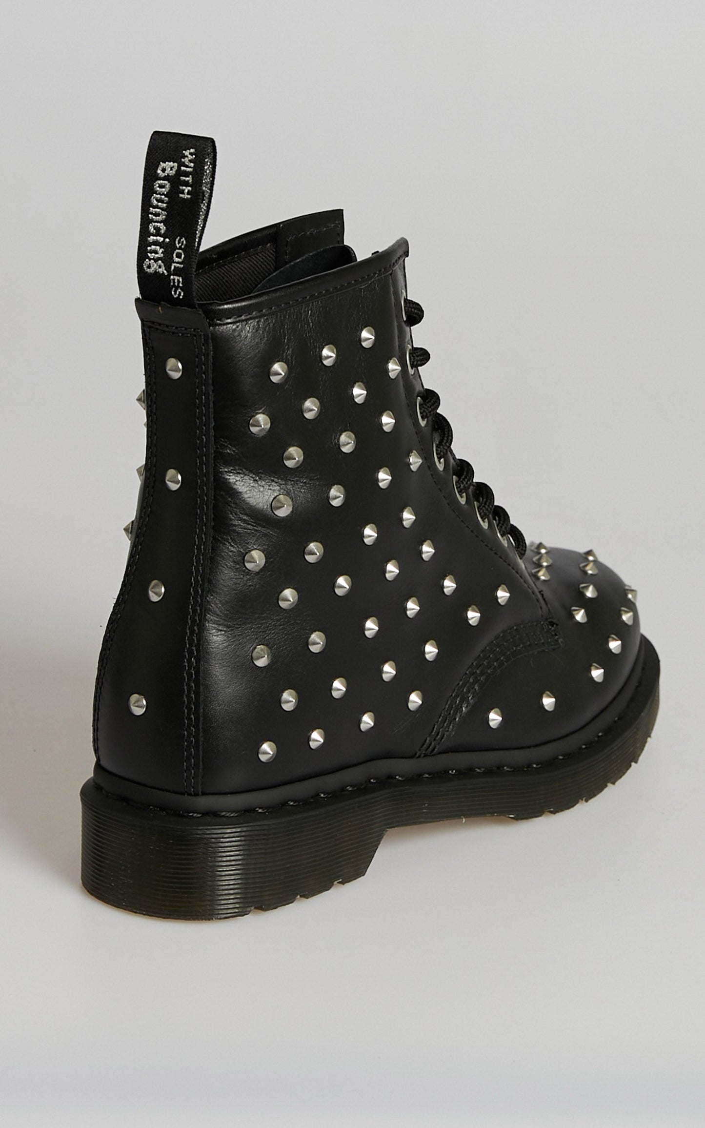 Dr. Martens - 1460 STUD Boots in Black Wanama