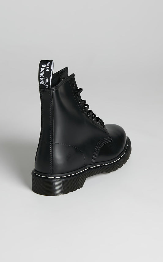 Dr. Martens - 1460 WS 8 Eye Boot in Black Smooth