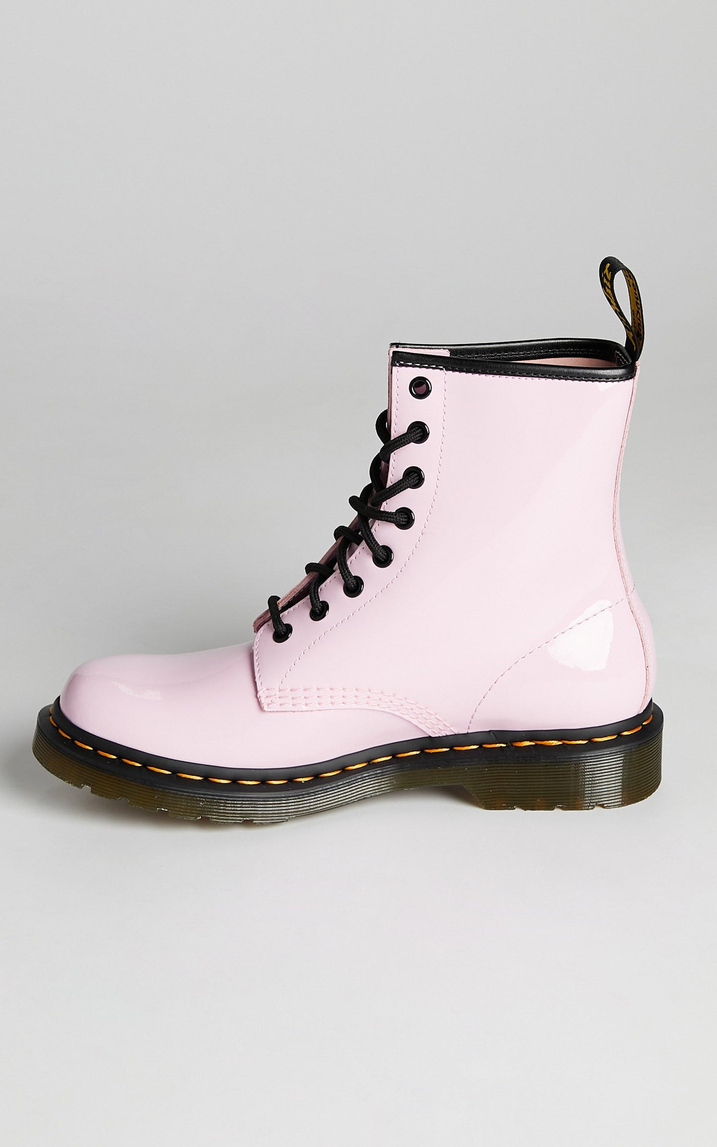 Dr. Martens - 1460 W 8 Eye Boots in Pale Pink Patent Lamper