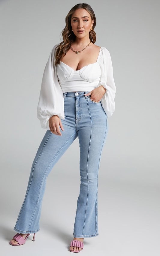Dr Denim - Moxy Flare Jeans in Breeze Light Pintuck