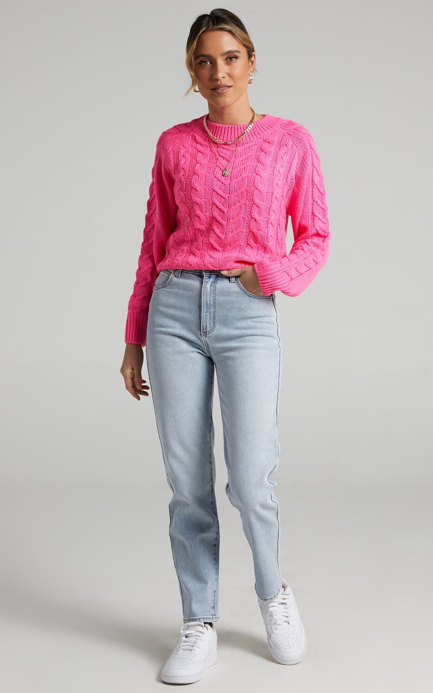 Duffy Knit Jumper in Hot Pink