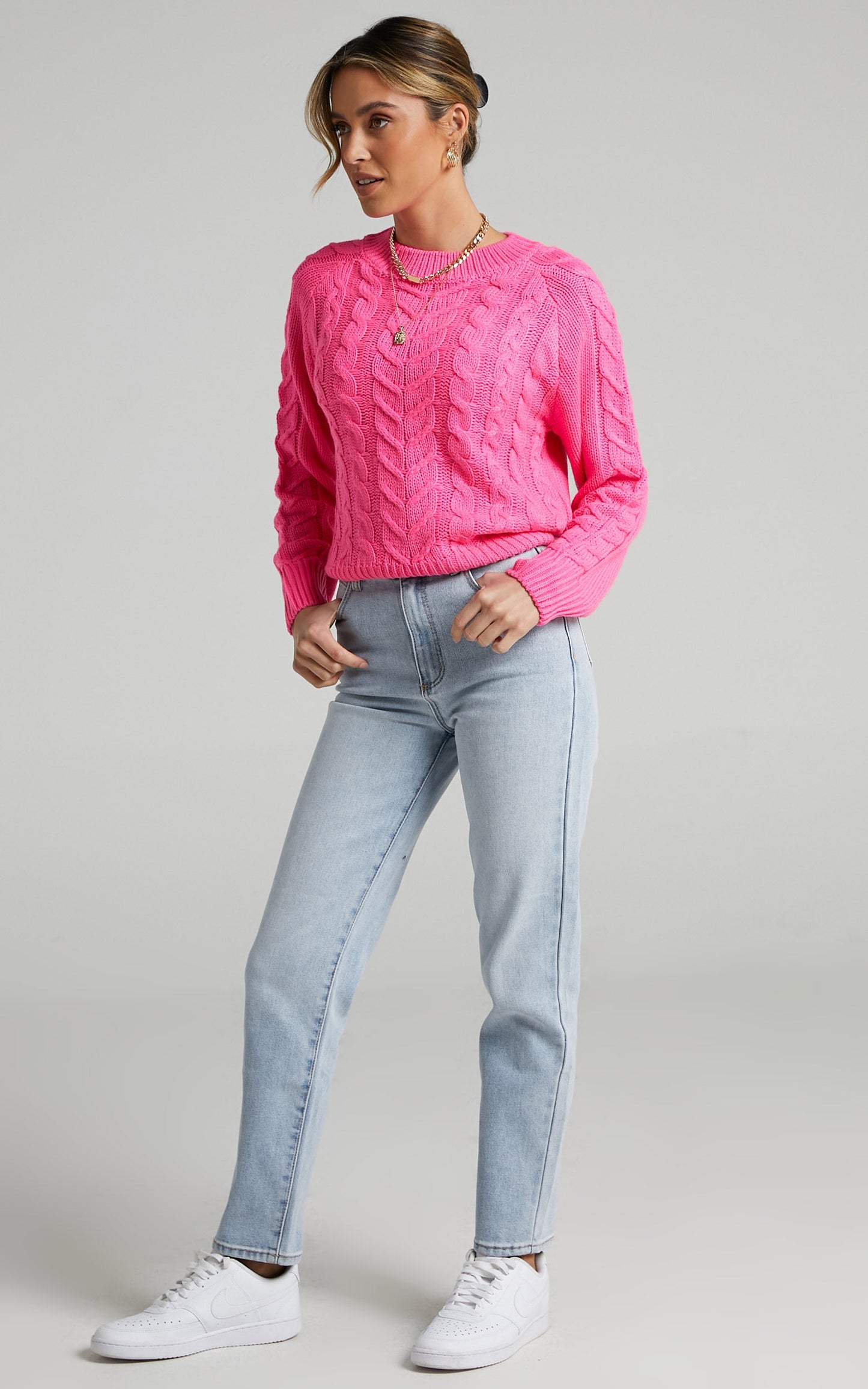 Duffy Knit Jumper in Hot Pink
