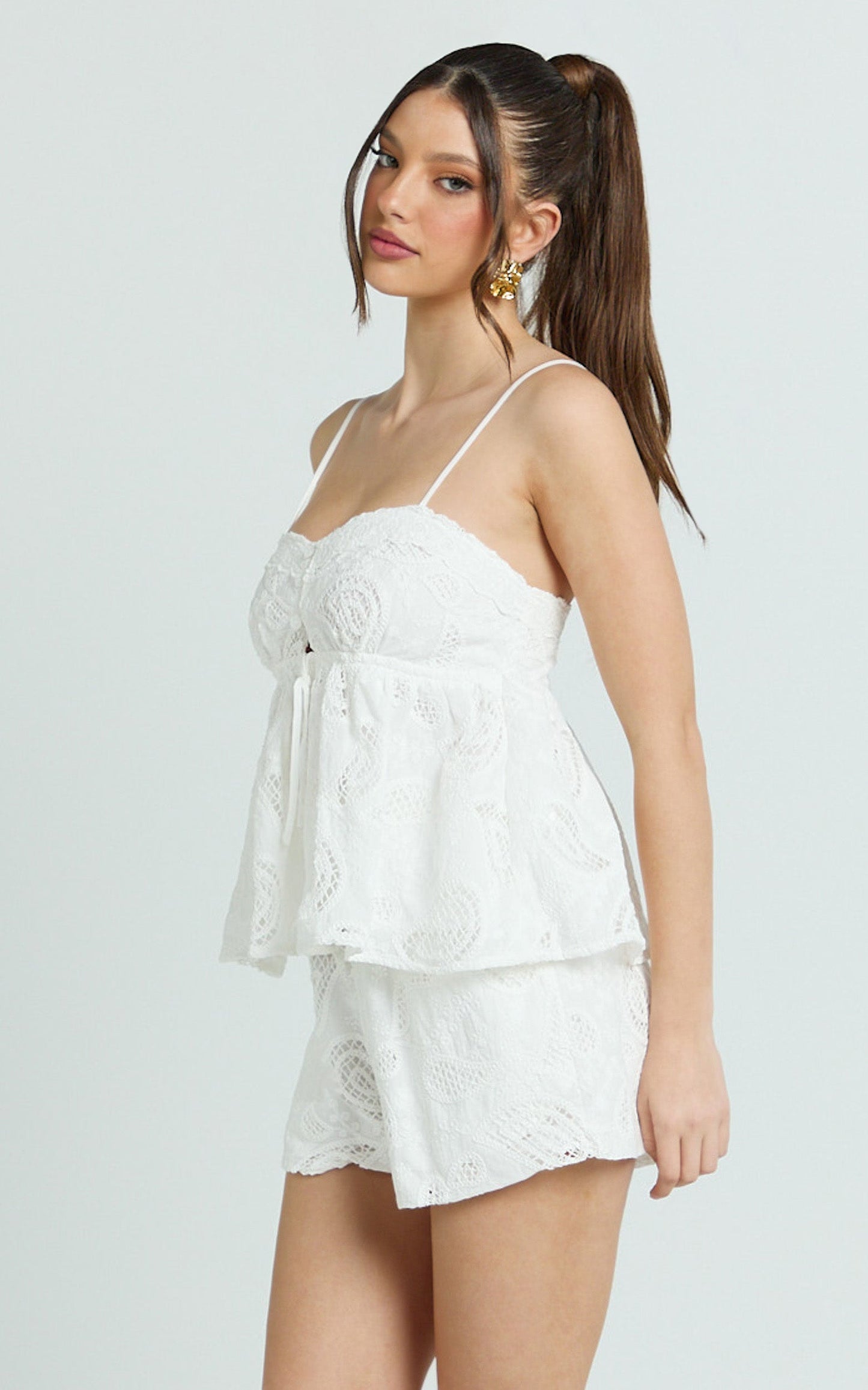 Duffy Shorts - High Waist Relaxed Broderie Boxer Shorts in White