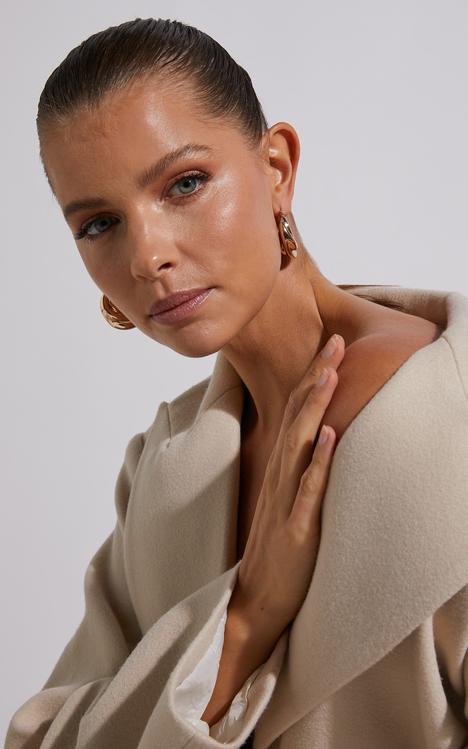 Eden Chunky Twist Hoop Earrings in Gold