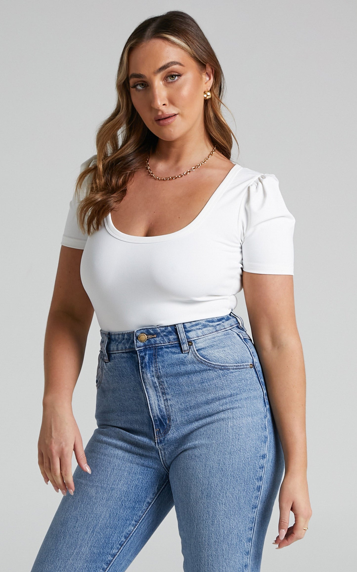 Elia Low Scoop Neck Puff Short Sleeve Top in White