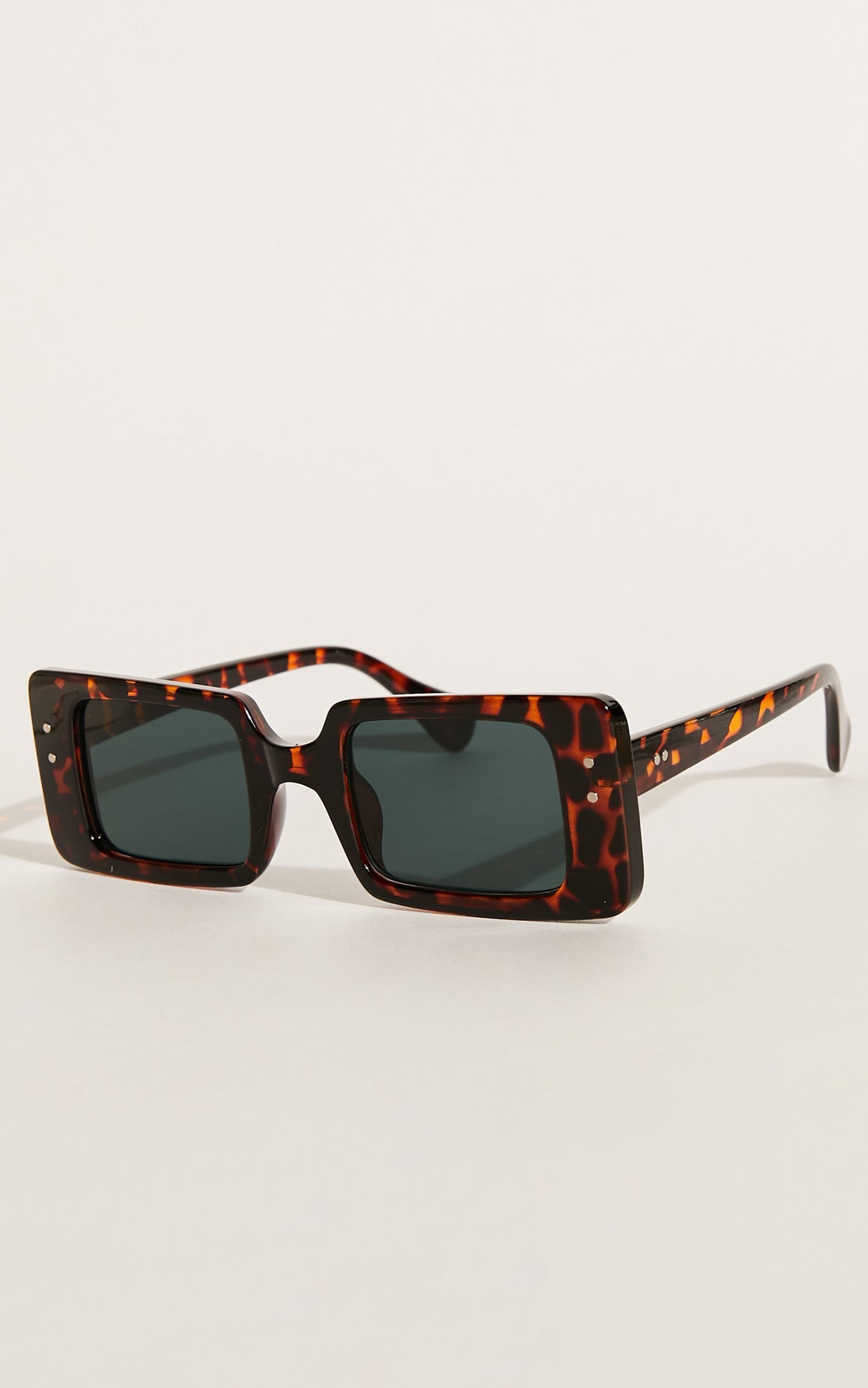 Estrelita Sunglasses in Tortoiseshell