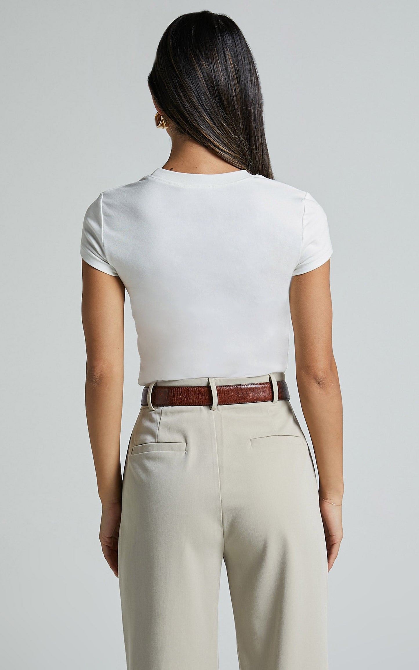 Estrella Top - Crew Neck Short Sleeve Shirt in White