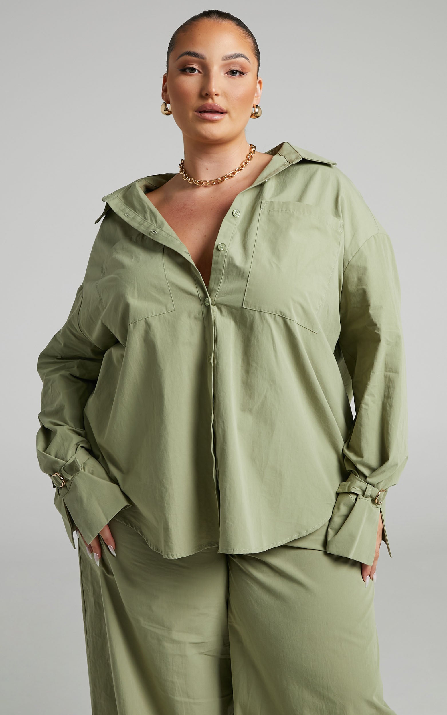 Evanlyn Shirt - Split Cuff Shirt in Sage
