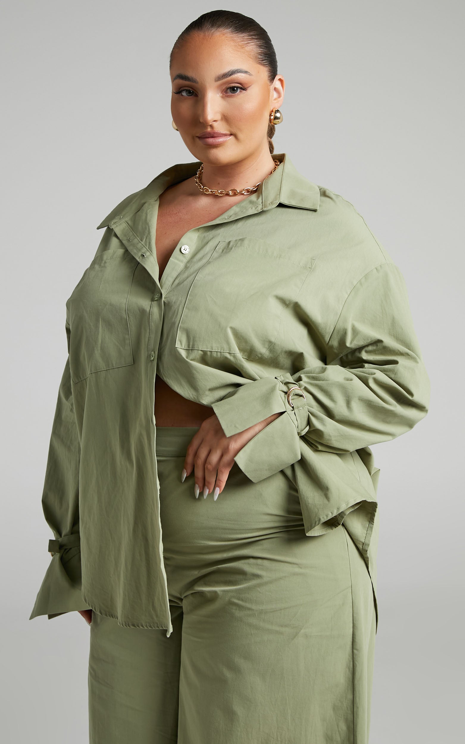 Evanlyn Shirt - Split Cuff Shirt in Sage