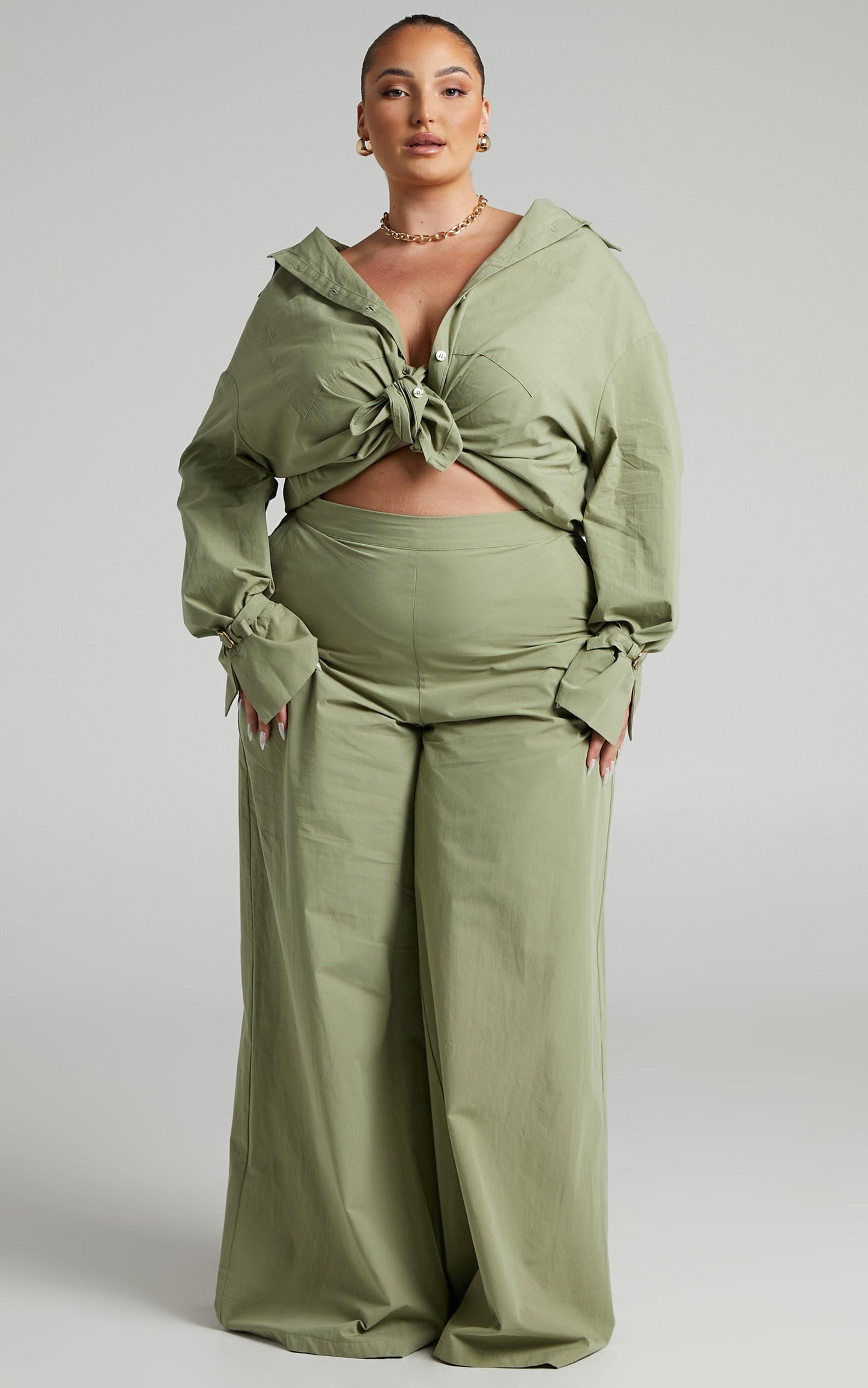 Evanlyn Shirt - Split Cuff Shirt in Sage