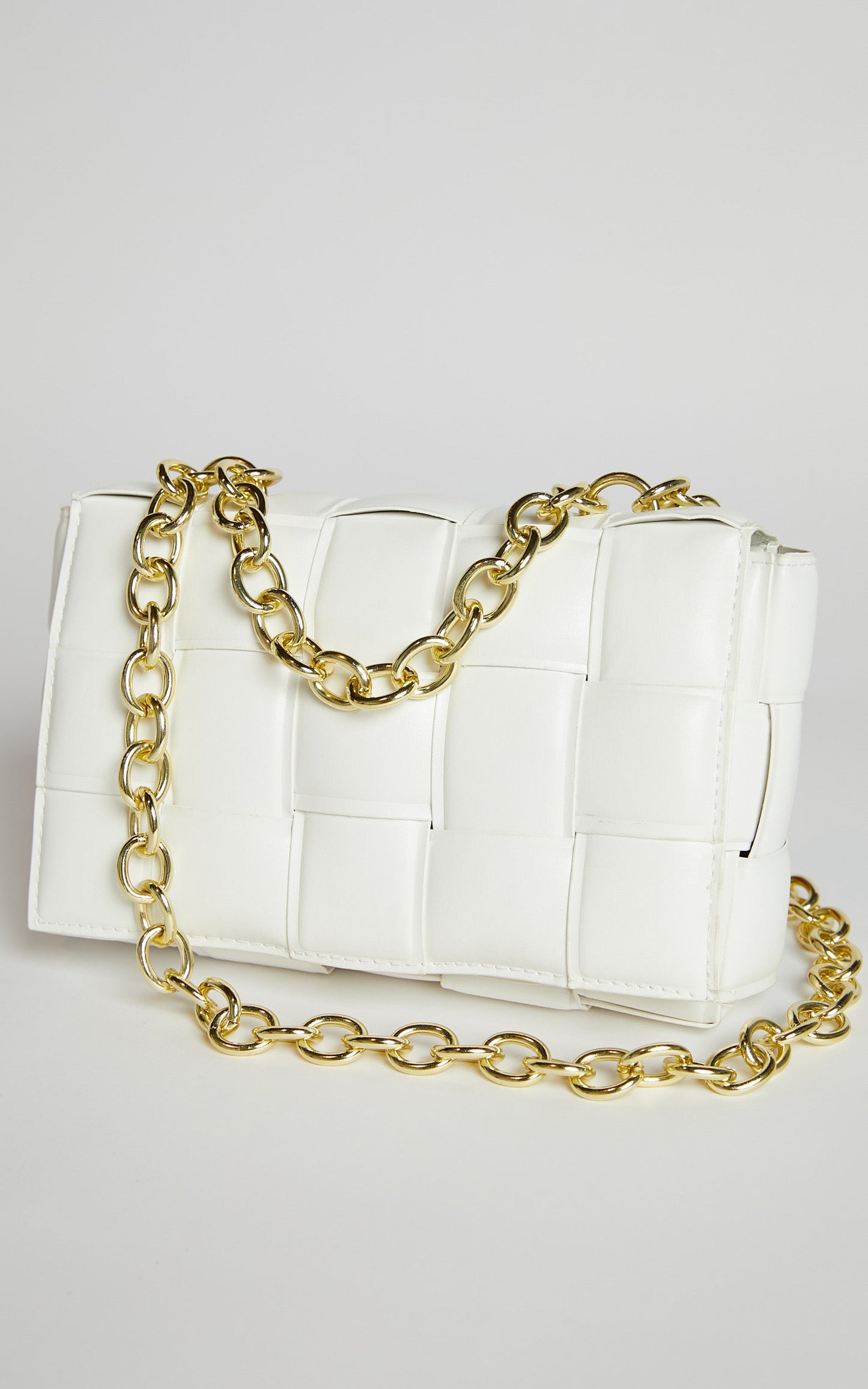 Evedna Gold Chain Weave Bag in White