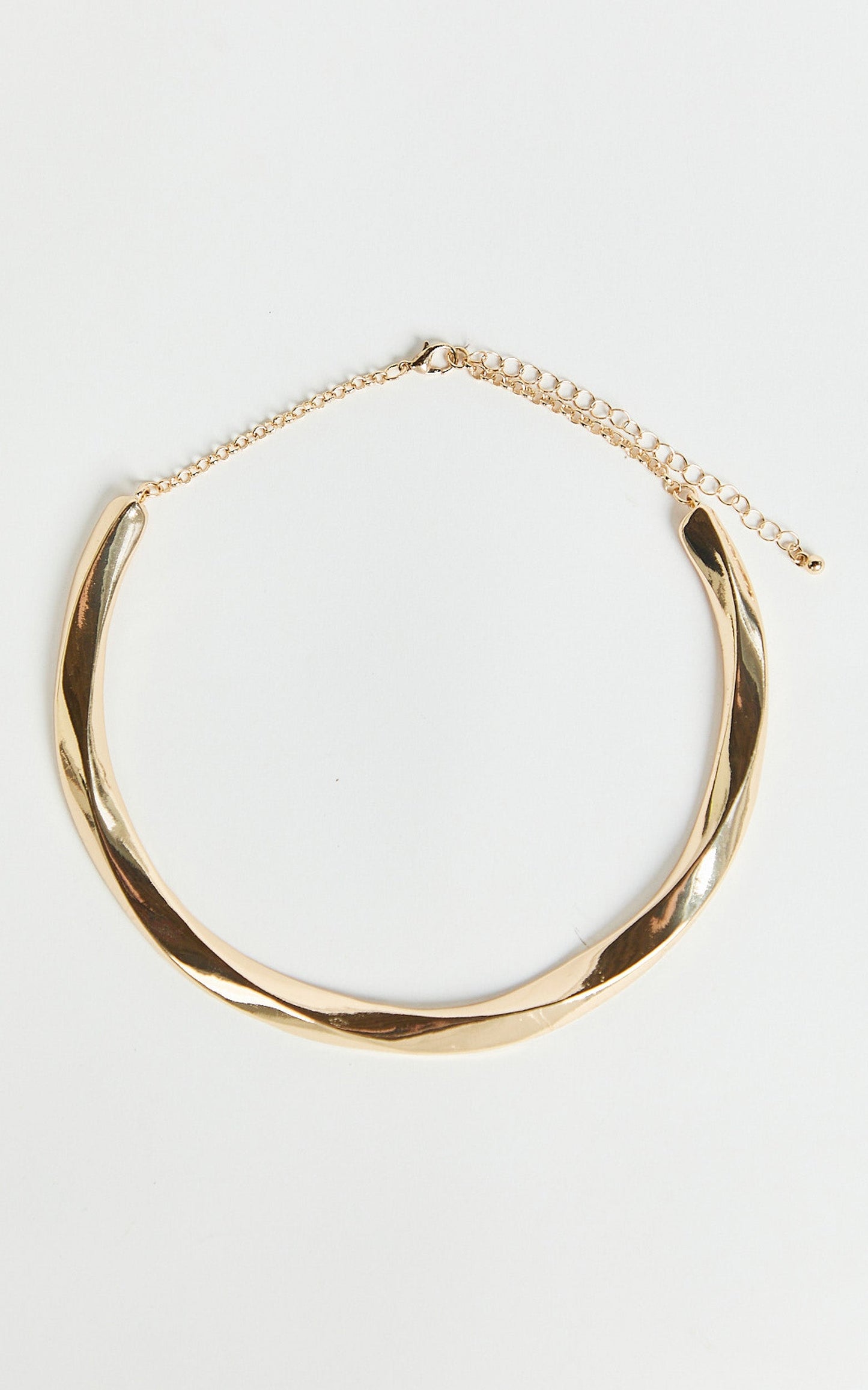 Ezra Necklace - Twisted Choker Necklace in Gold