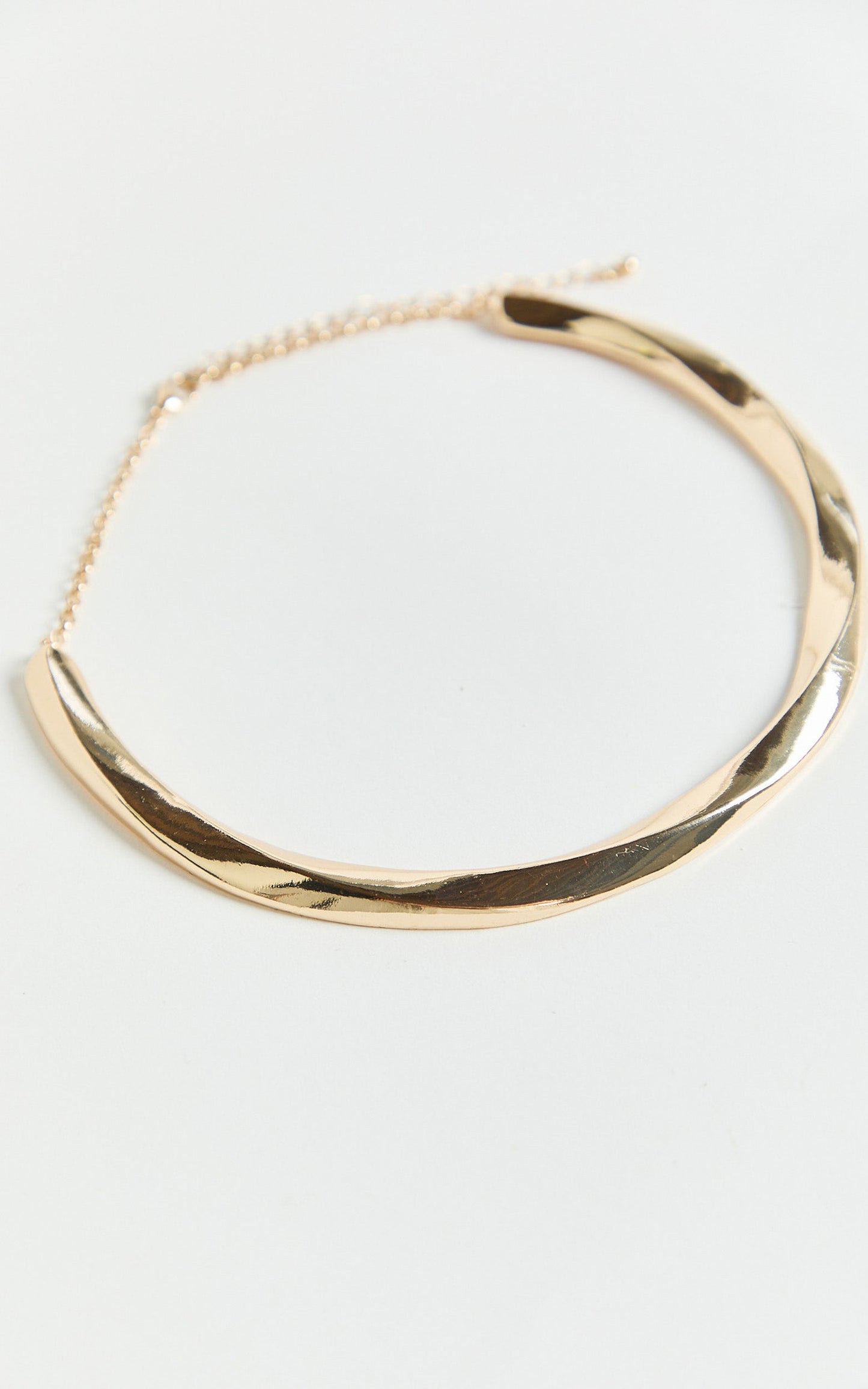 Ezra Necklace - Twisted Choker Necklace in Gold