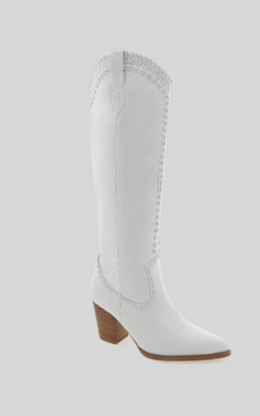 Billini - Finley Boots in White