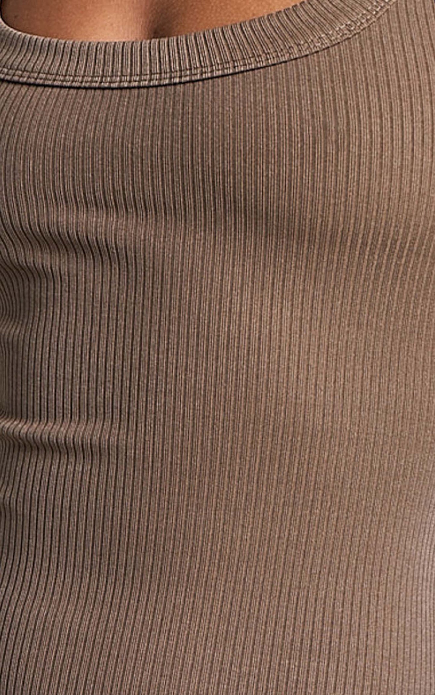Archiena Maxi Dress - Scoop Neck Sleeveless Ribbed Singlet Dress in Mocha