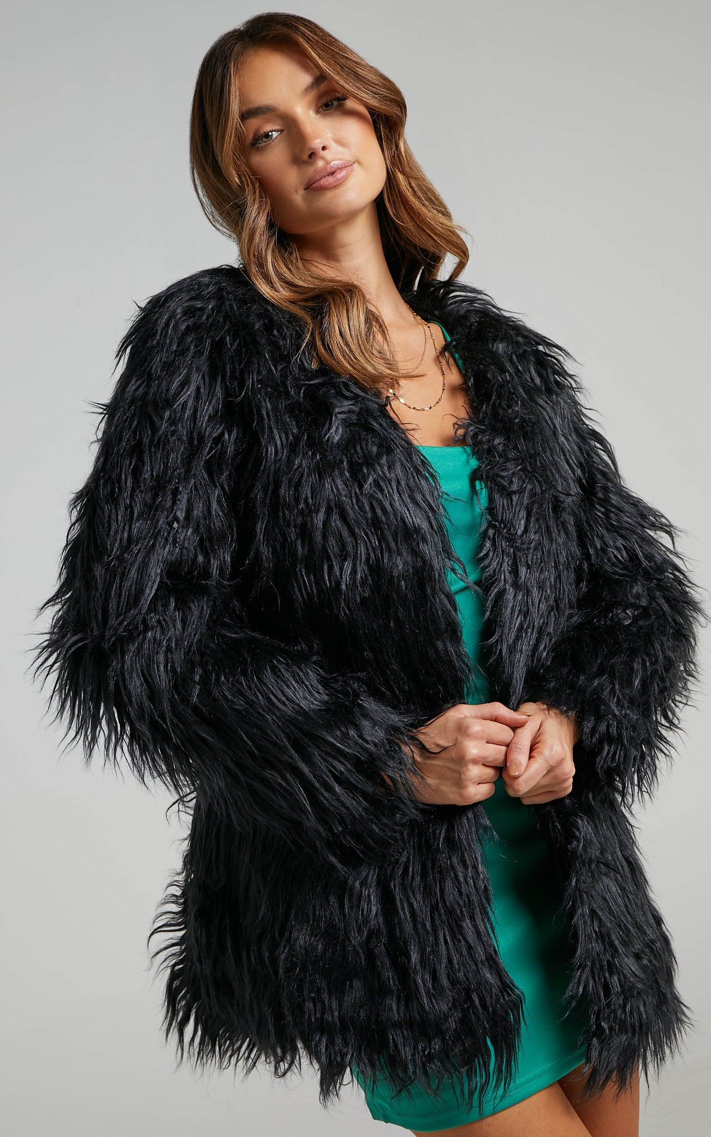 Fiona Coat - Faux Fur Coat in Black