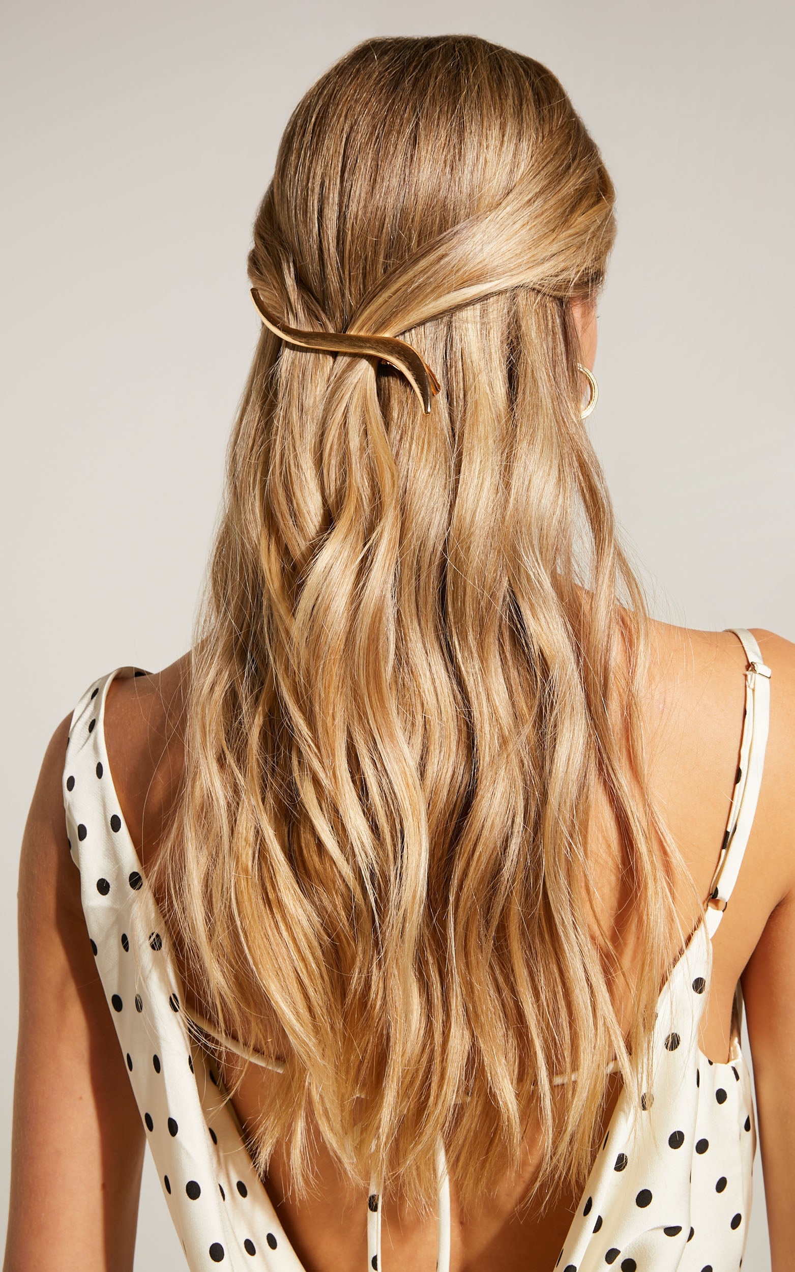 Femme Wave Hair Clip in Gold