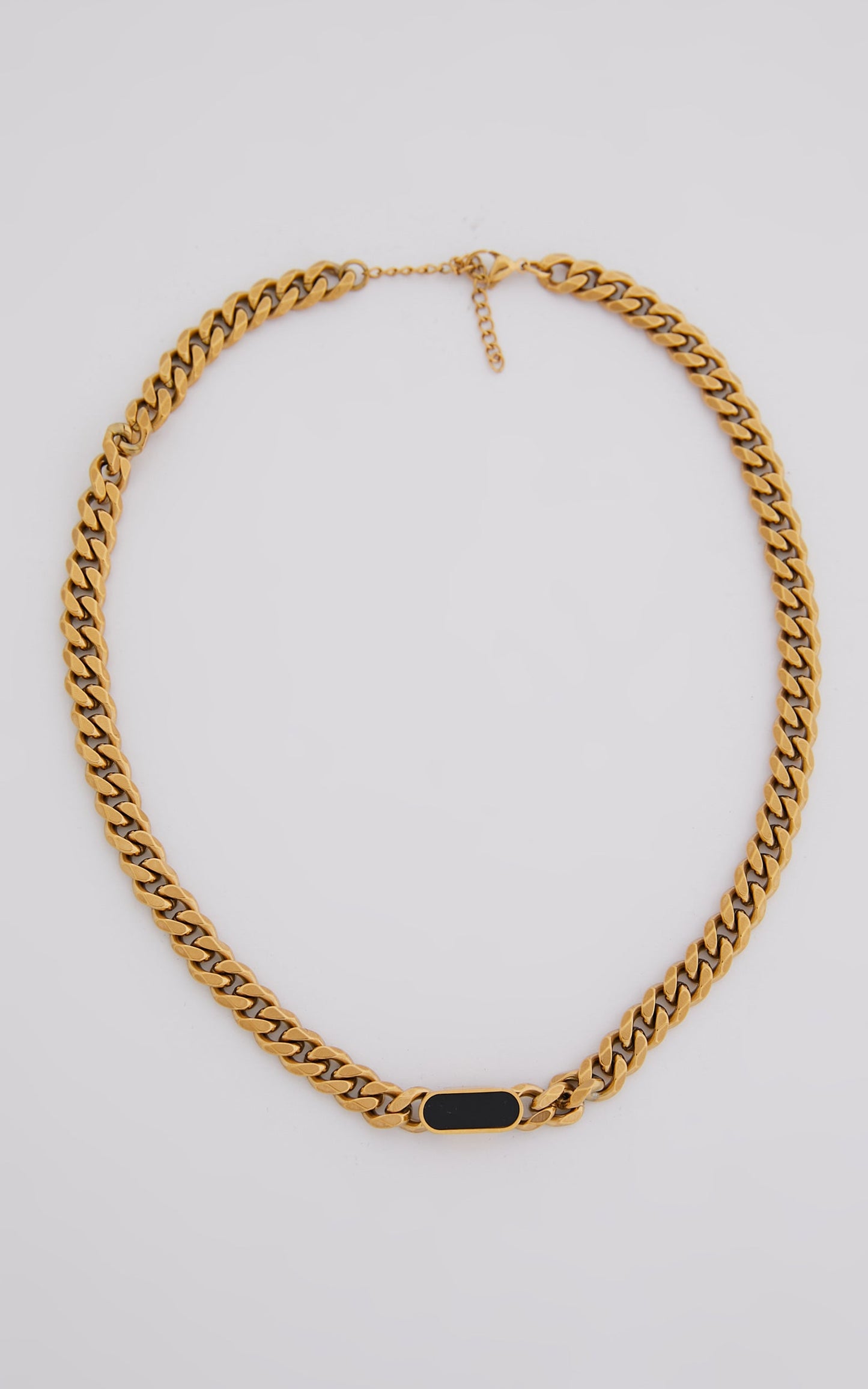 Finlay Black Pendant Chain Necklace in Gold
