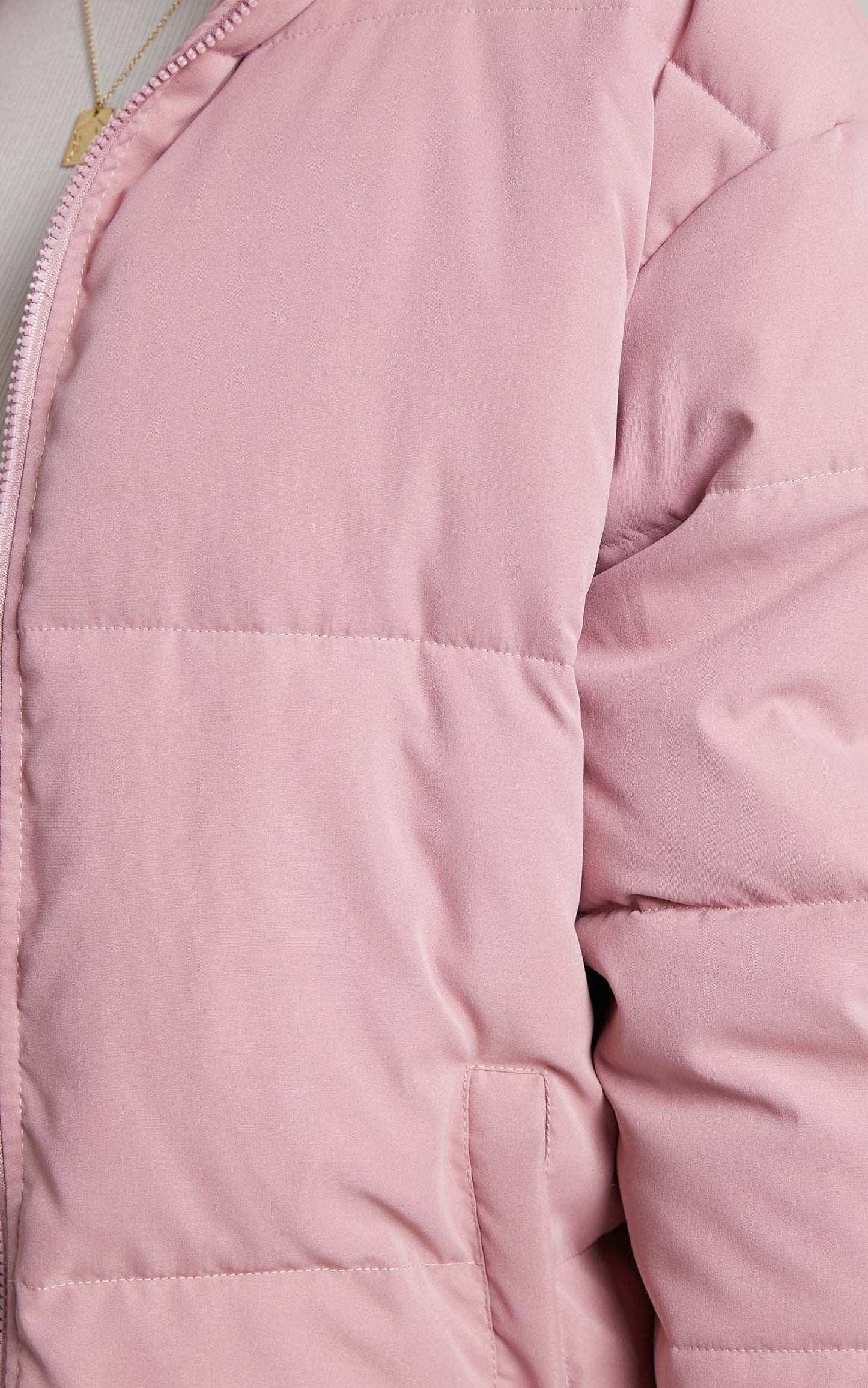 Frankelle Zip Front Quilted Puffer Jacket in Peach