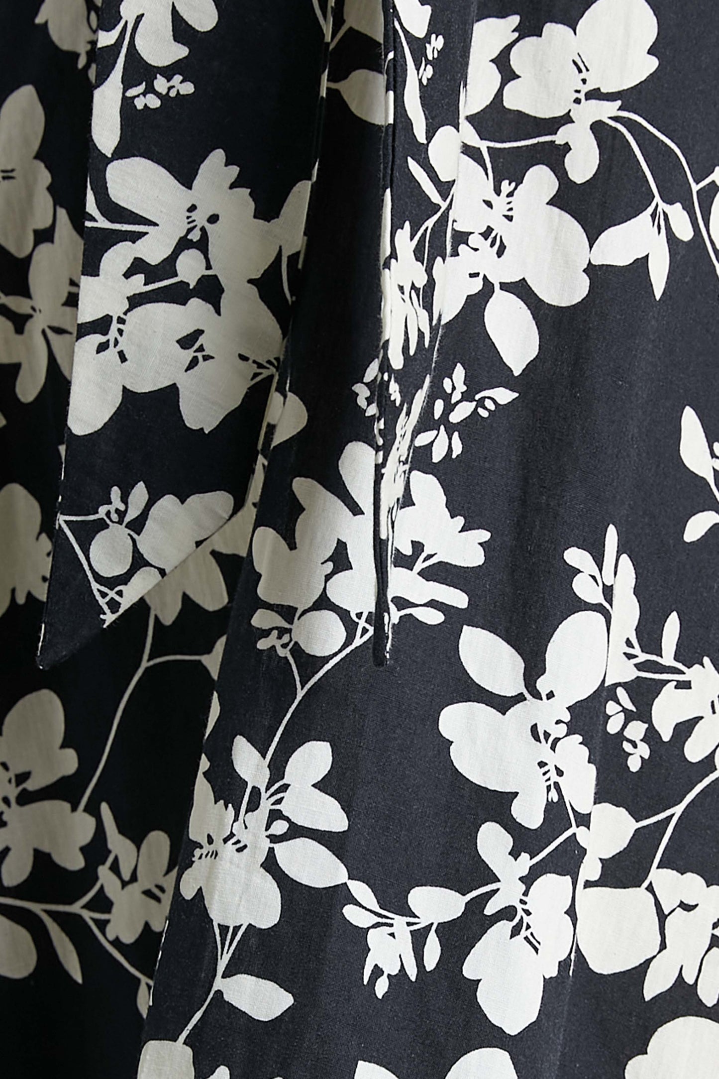 Geada Midi Dress - Printed Short Sleeve Dress in Monochromatic Print