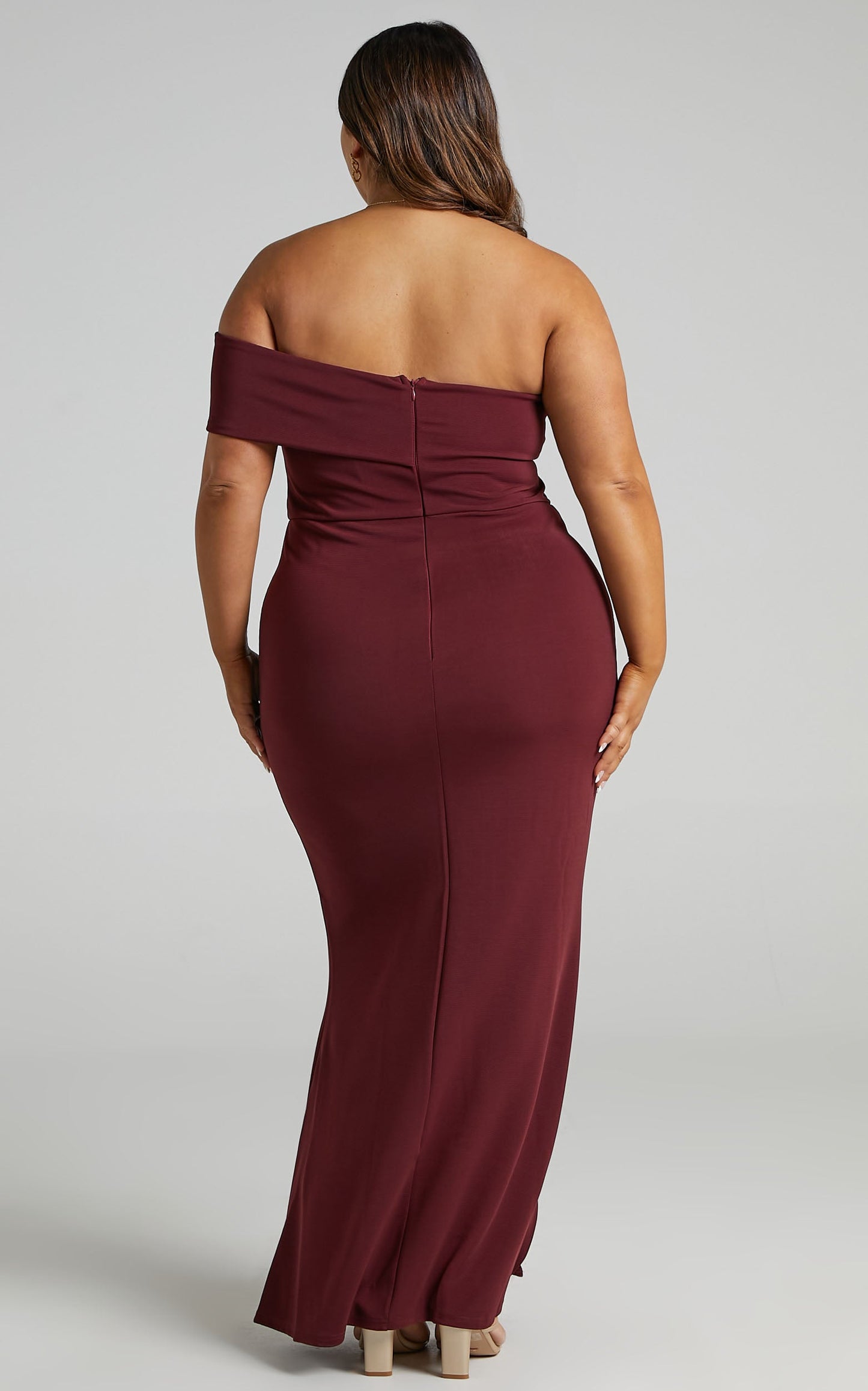 Glamour Girl Maxi Dress in Burgundy
