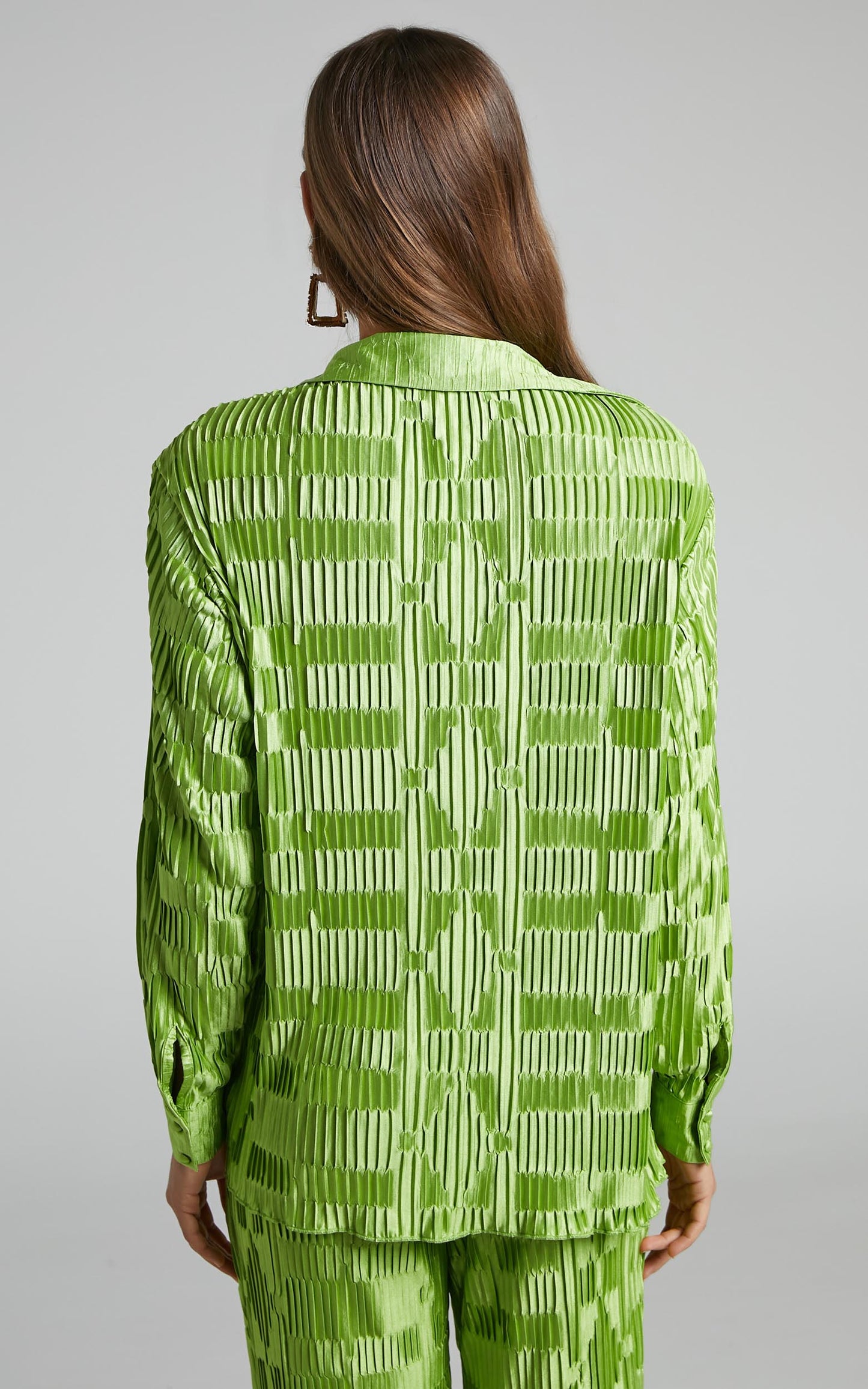 Greta Shirt - Geometric Plisse Button Up Shirt in Green