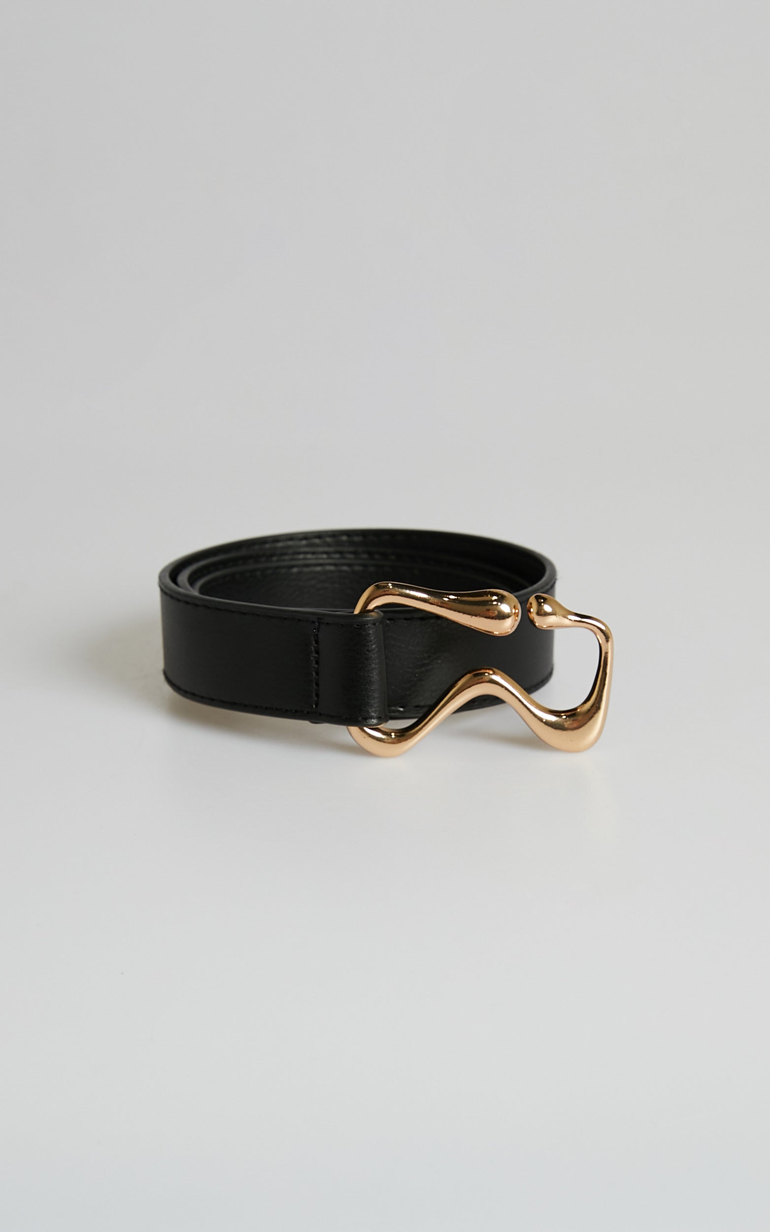 Heidi Knot Belt in Black