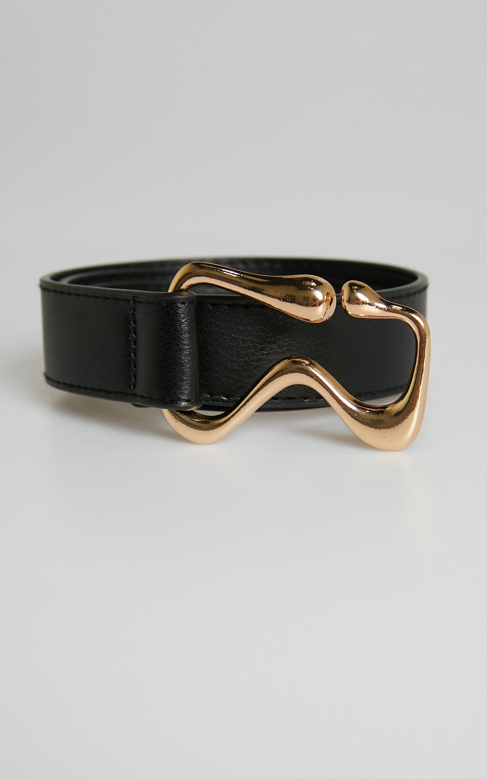 Heidi Knot Belt in Black