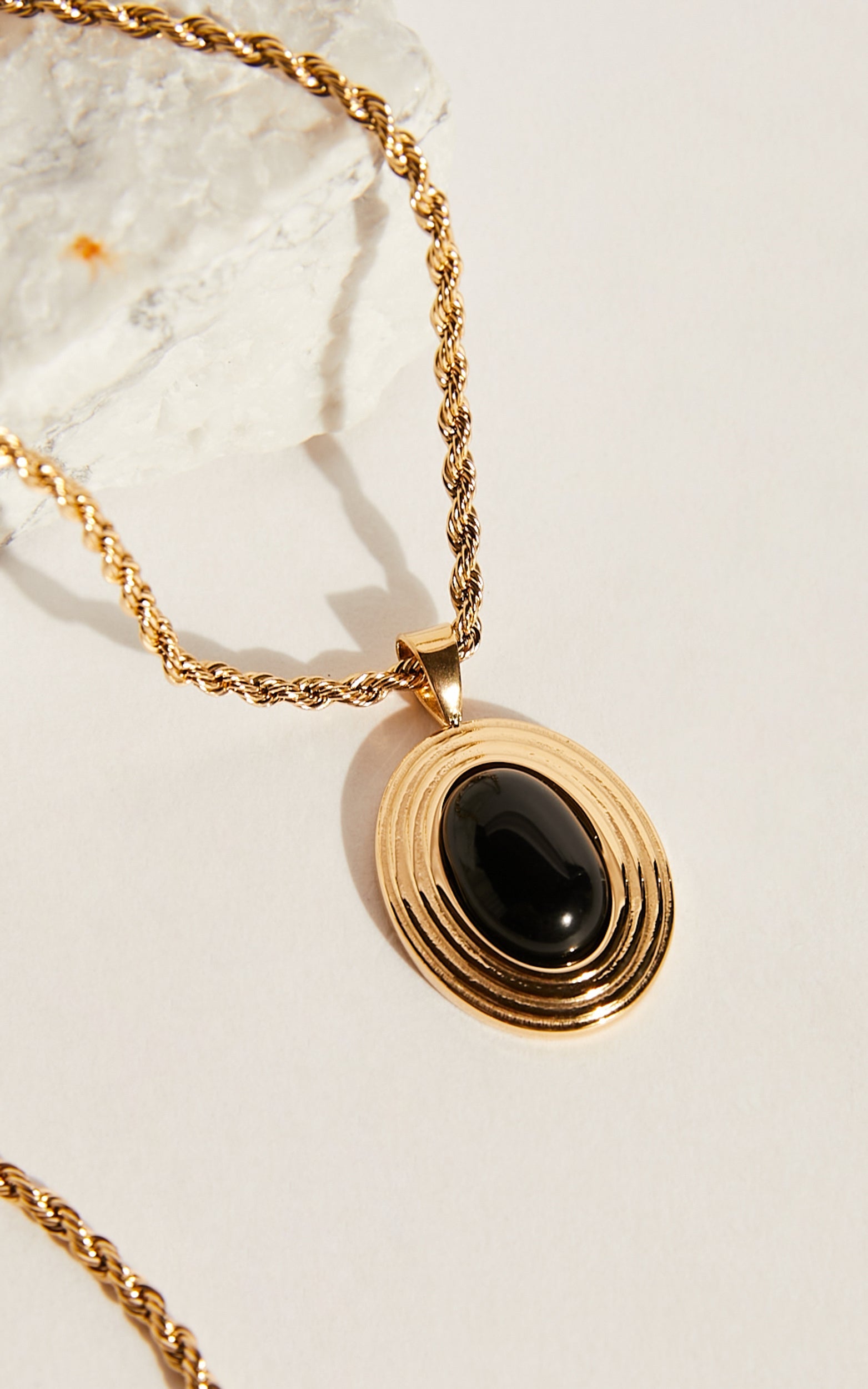 Harper Pendant Chain Necklace in Black and Gold