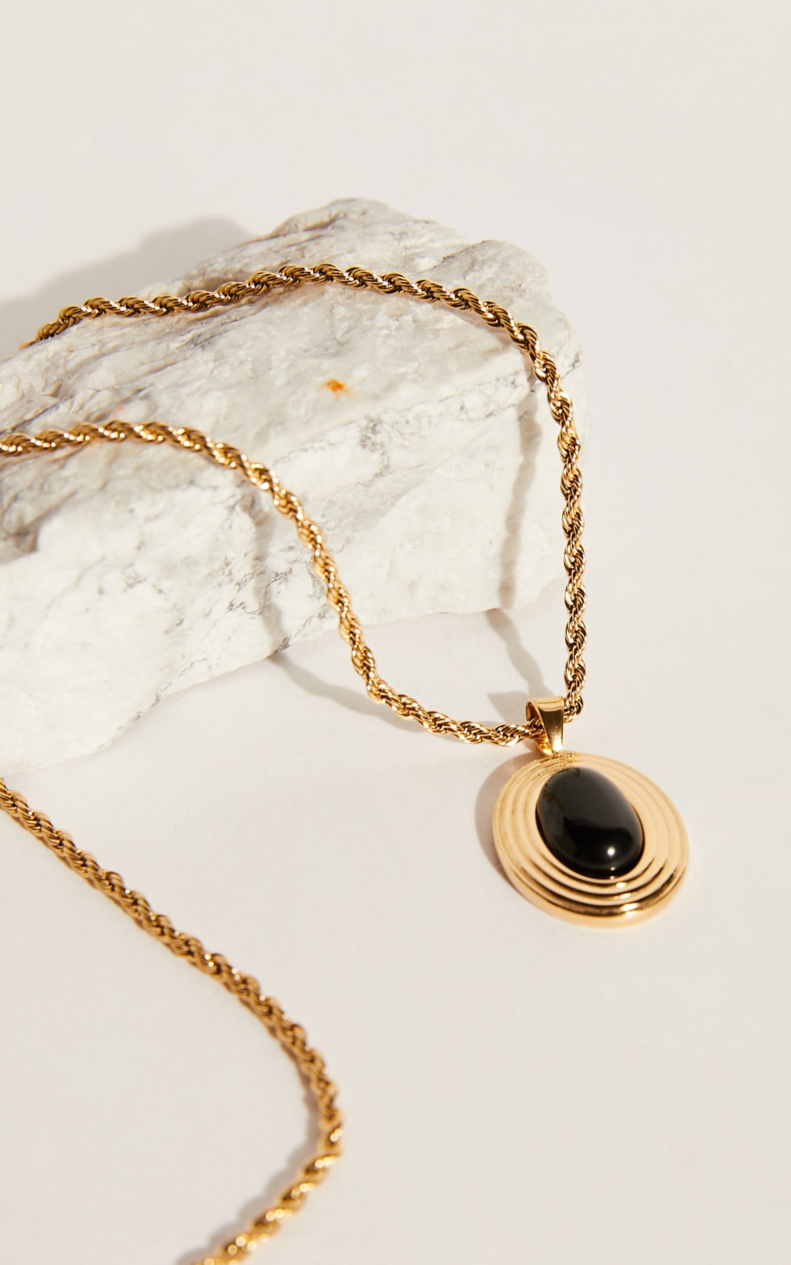Harper Pendant Chain Necklace in Black and Gold