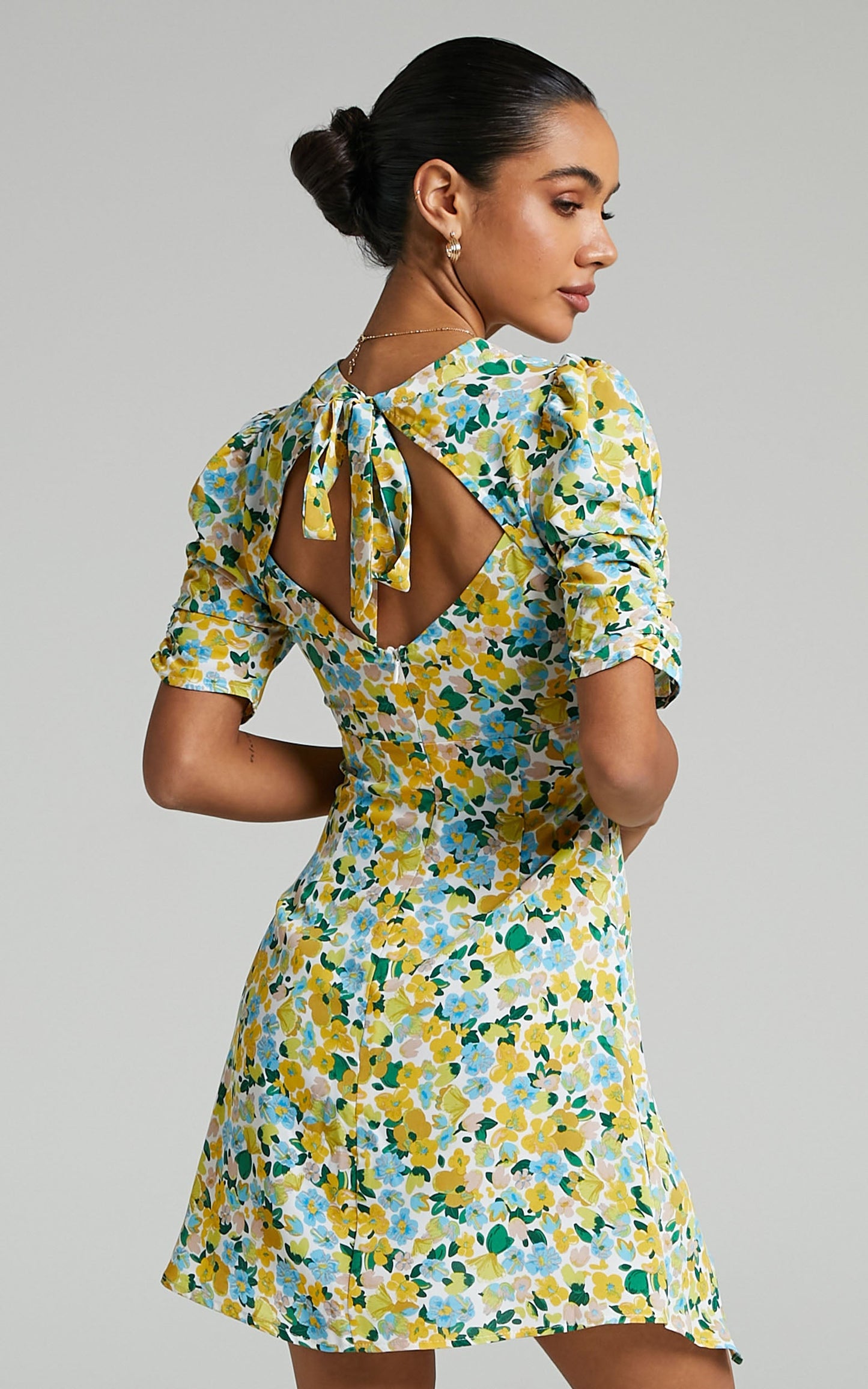 Hartford Front Key Hole Mini Dress in Green Floral