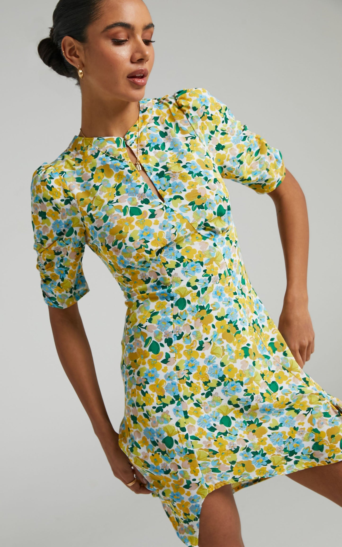 Hartford Front Key Hole Mini Dress in Green Floral